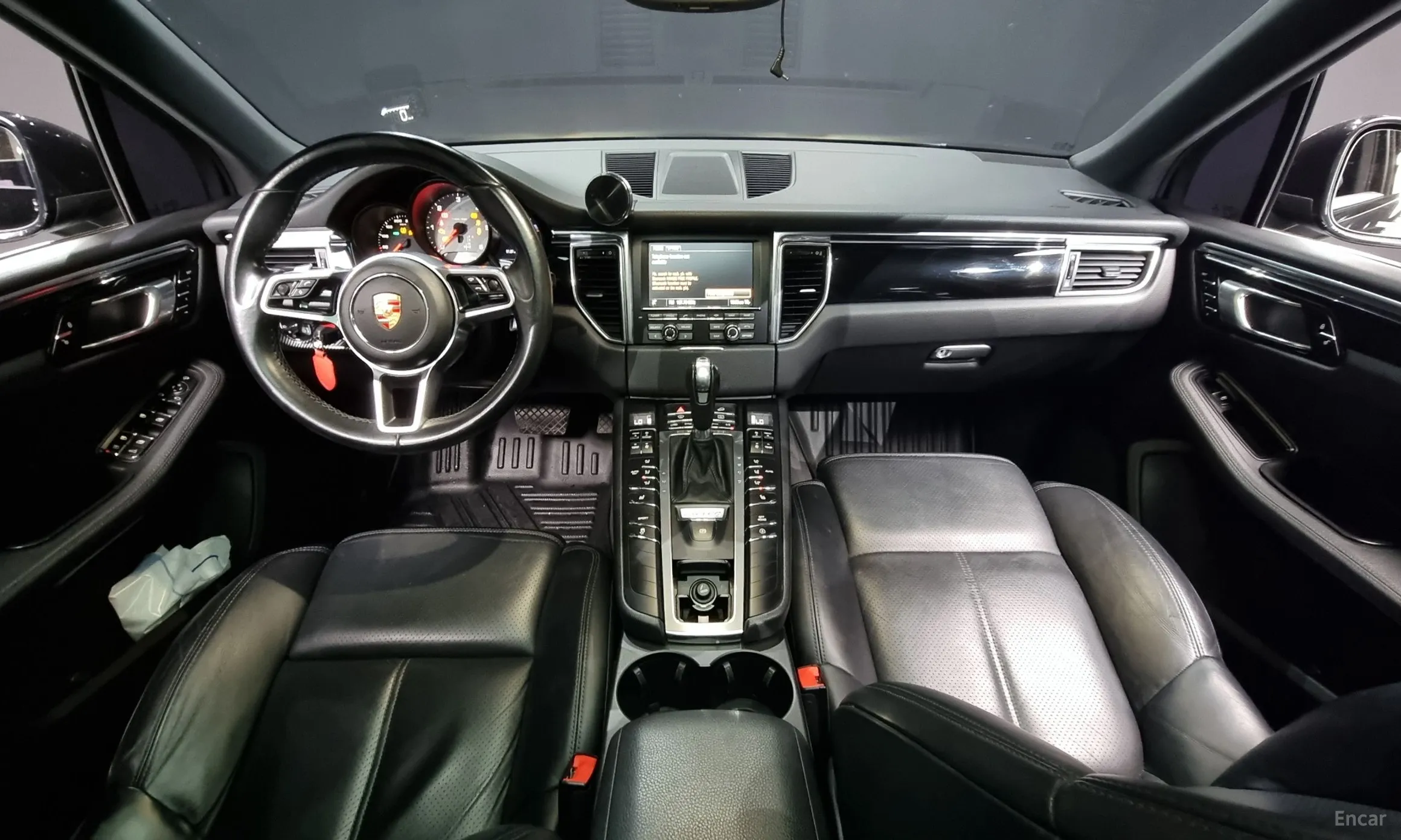 Porsche Macan превью 4