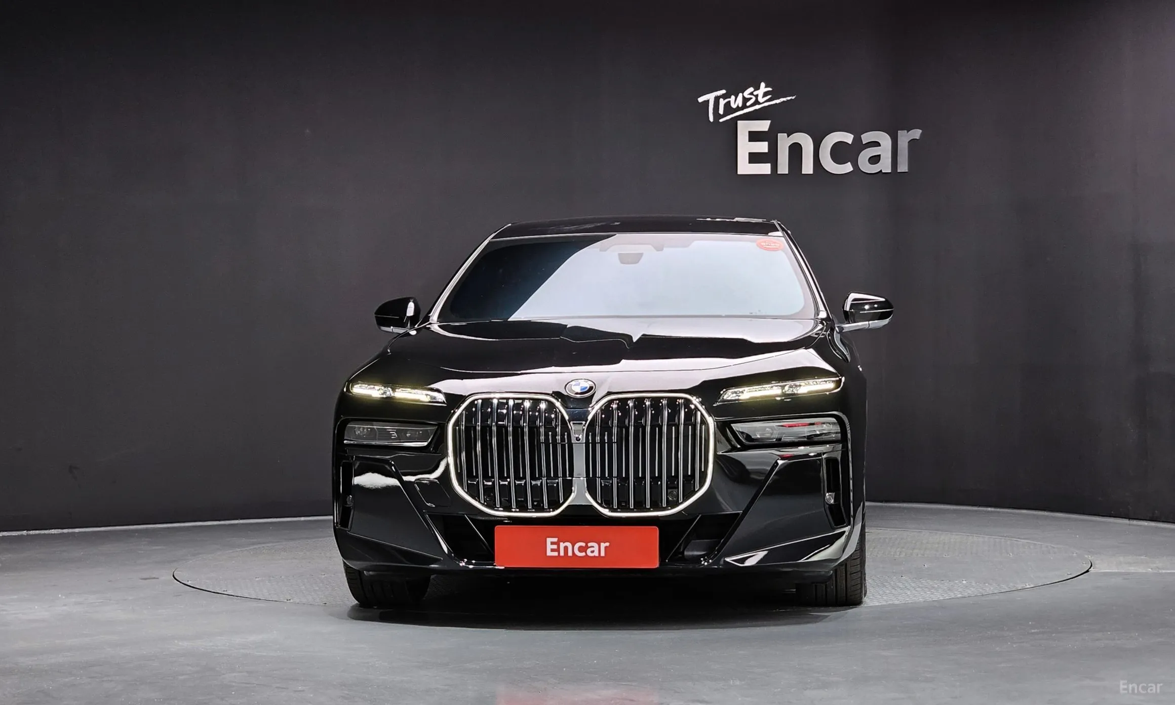 BMW 7 Series (G70) превью 2