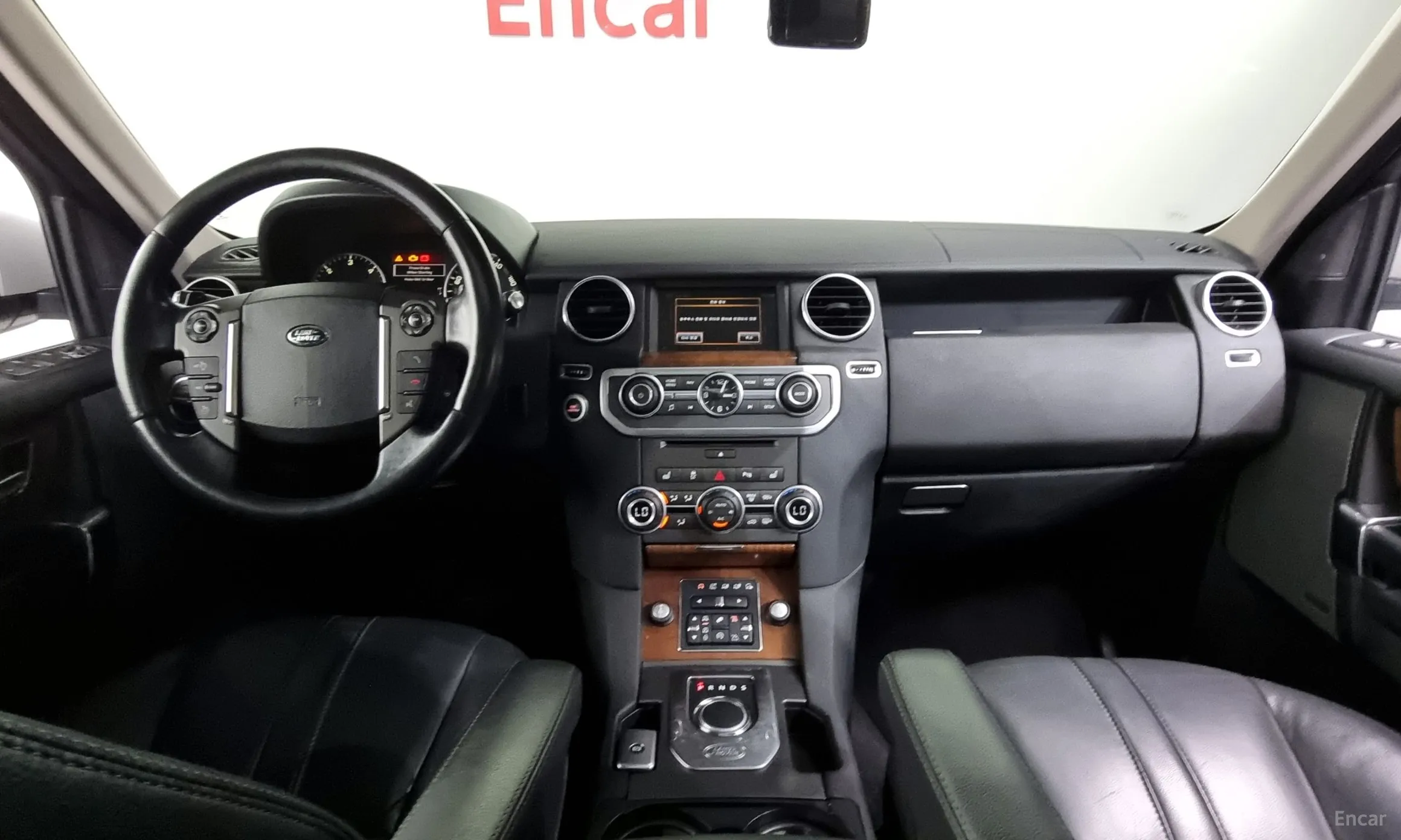Land Rover Discovery 4 превью 4