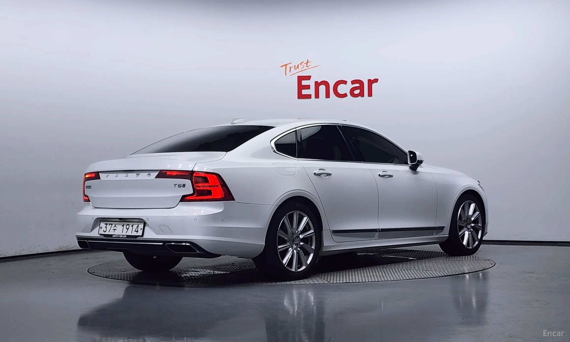 Volvo S90 превью 2