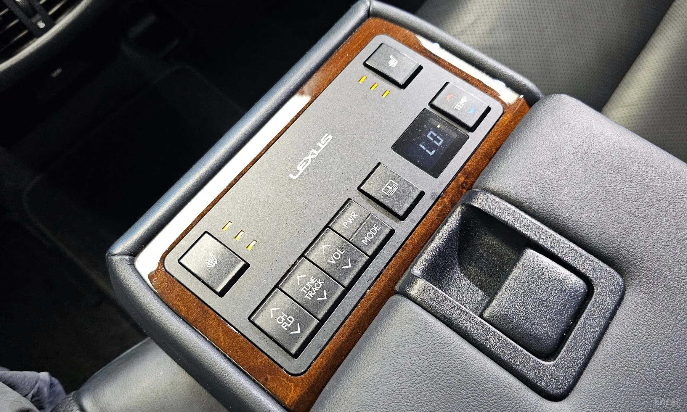 Lexus New ES350 превью 18