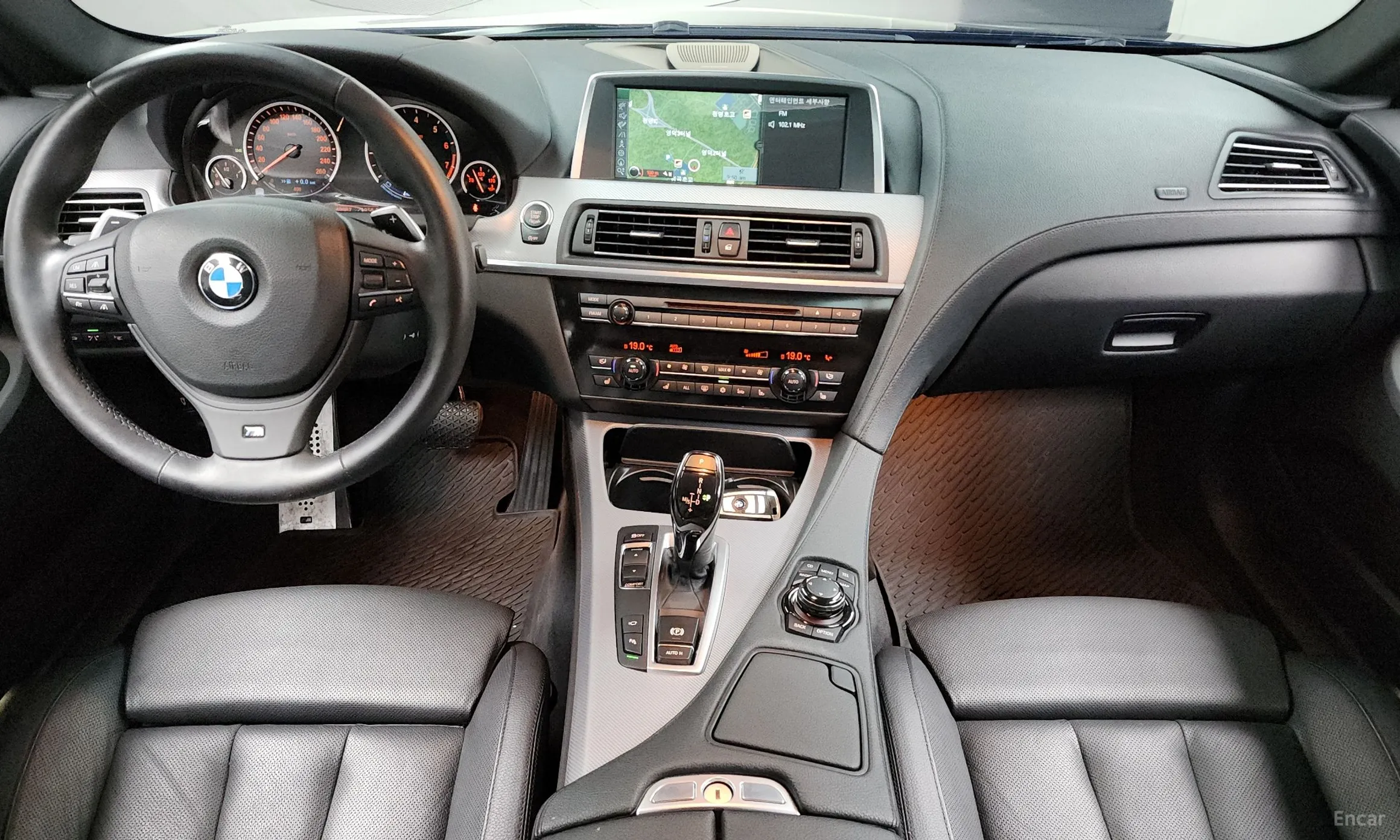 BMW 6 Series (F12) превью 4