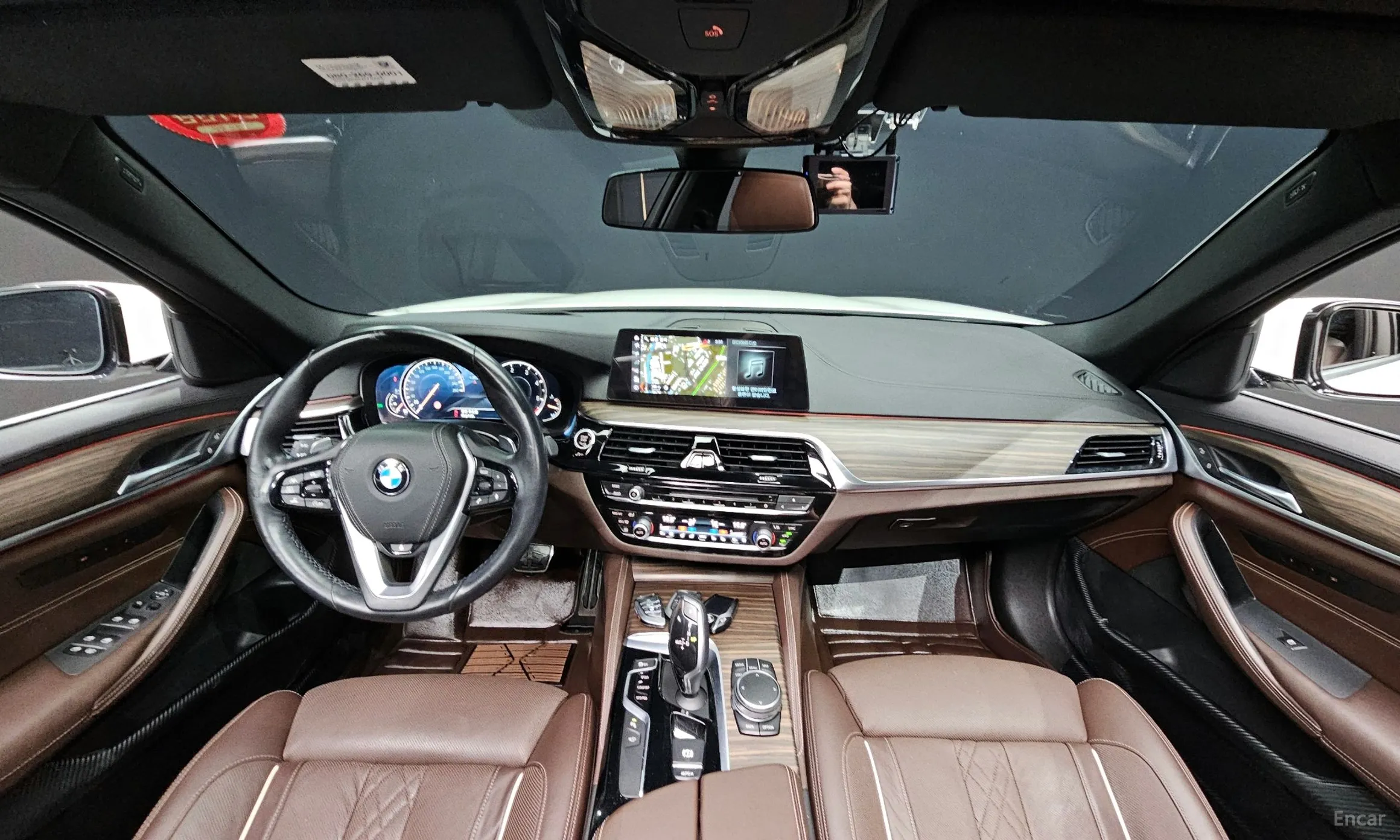 BMW 5 Series (G30) превью 4