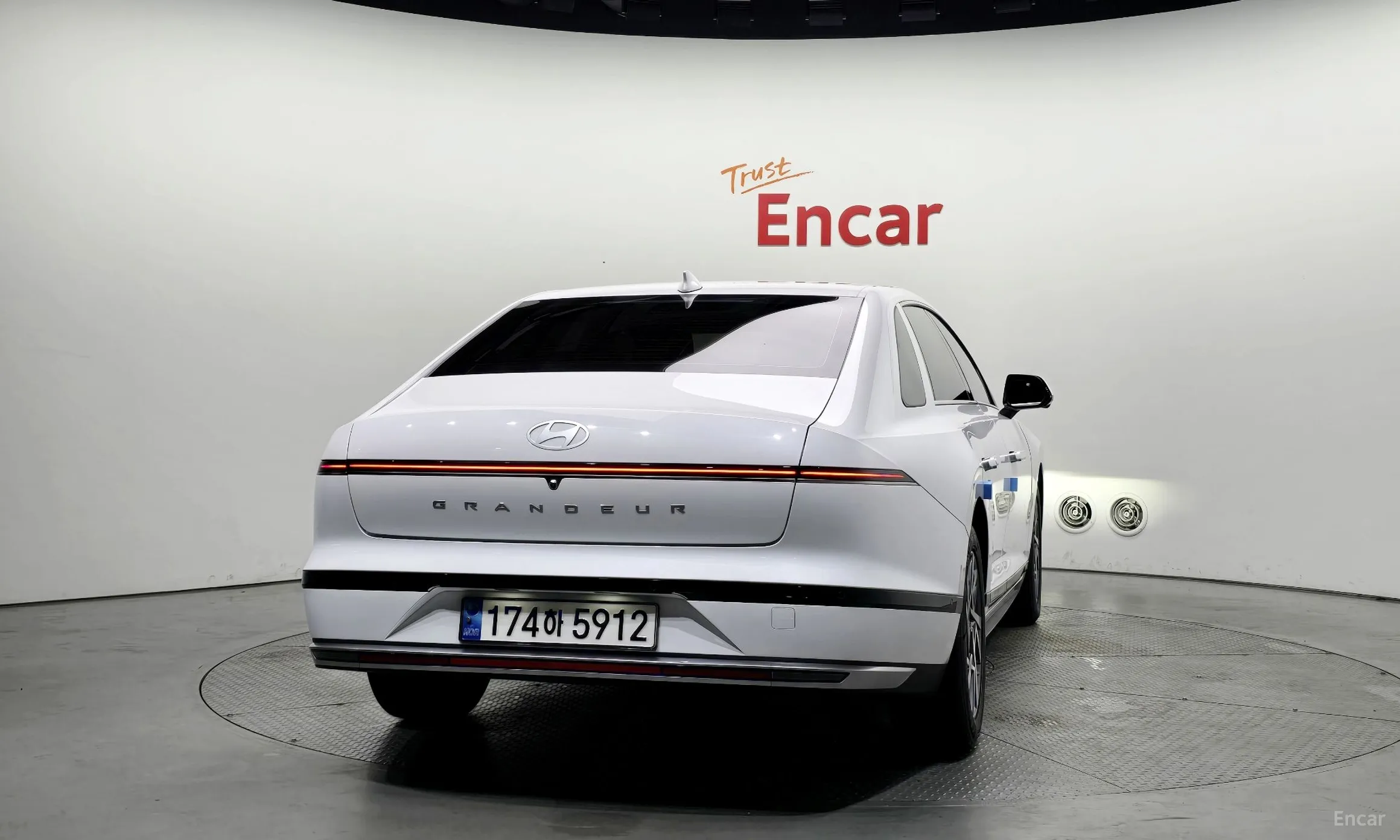 Hyundai Grandeur Hybrid (GN7) превью 3