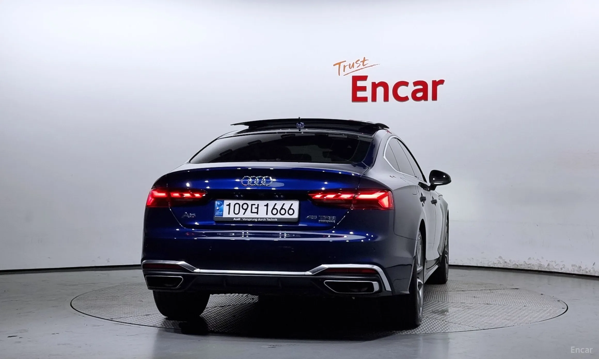 Audi A5 (F5) превью 3