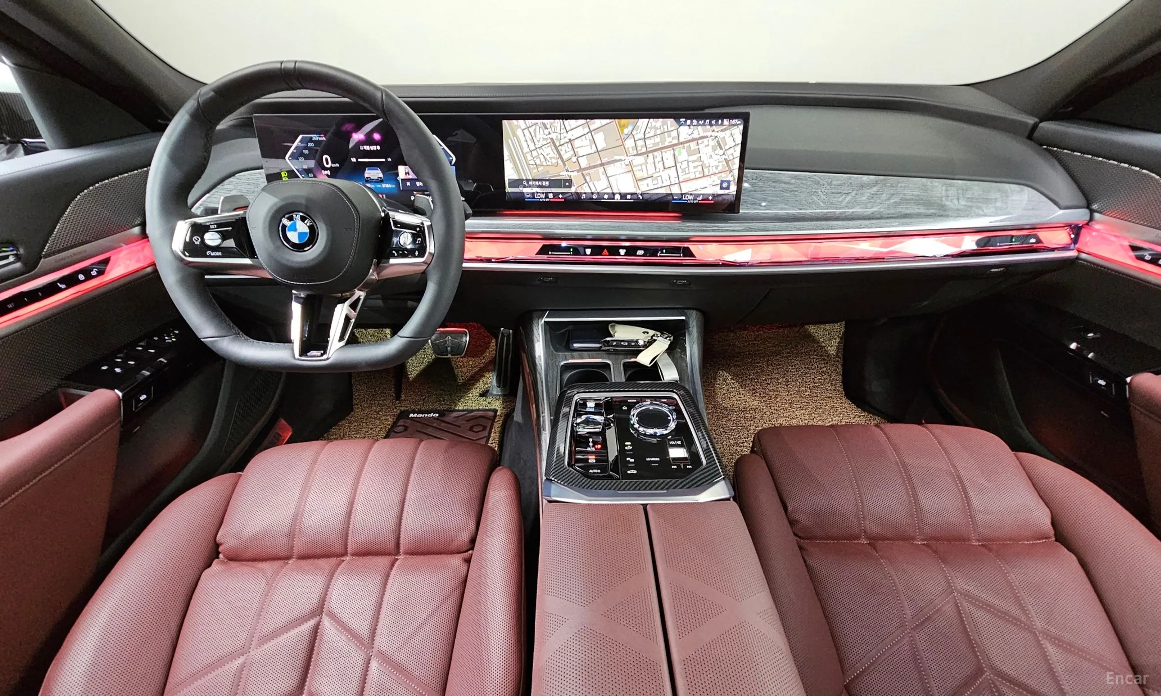 BMW 7 Series (G70) превью 4