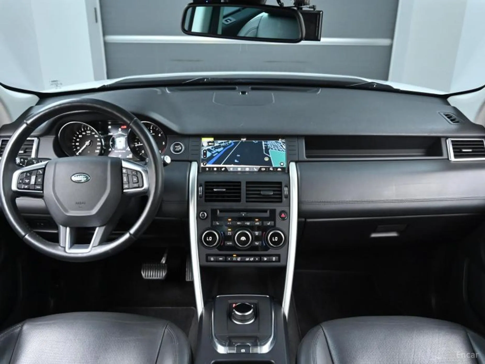 Land Rover Discovery Sports превью 4