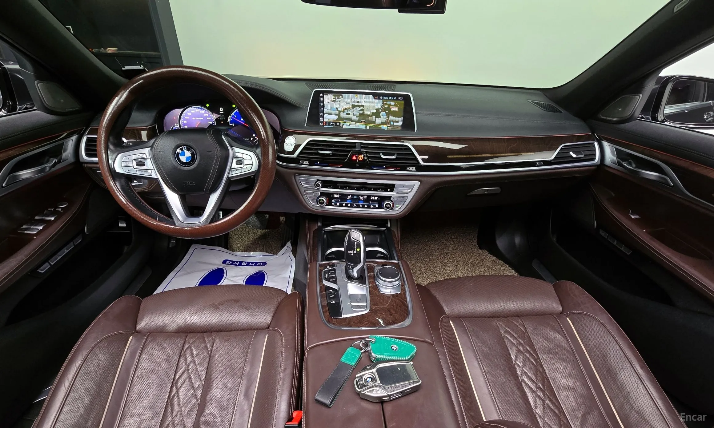 BMW 7 Series (G11) превью 4