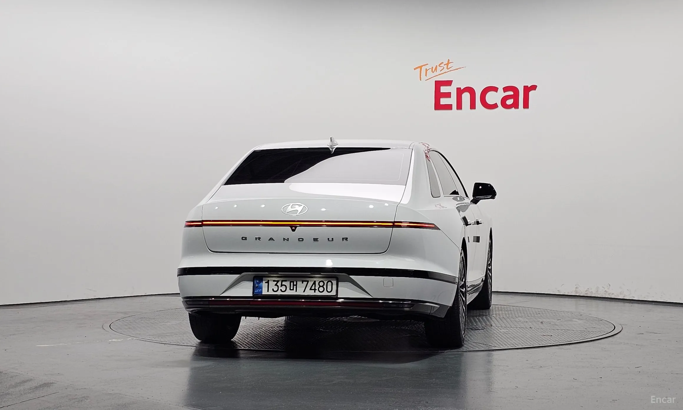 Hyundai Grandeur Hybrid (GN7) превью 3