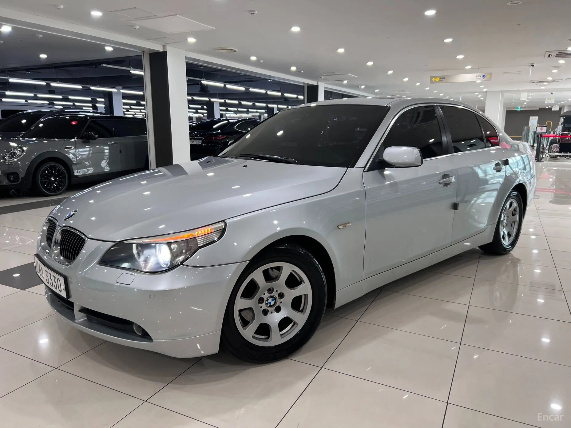 BMW 5 Series (E60) превью 2