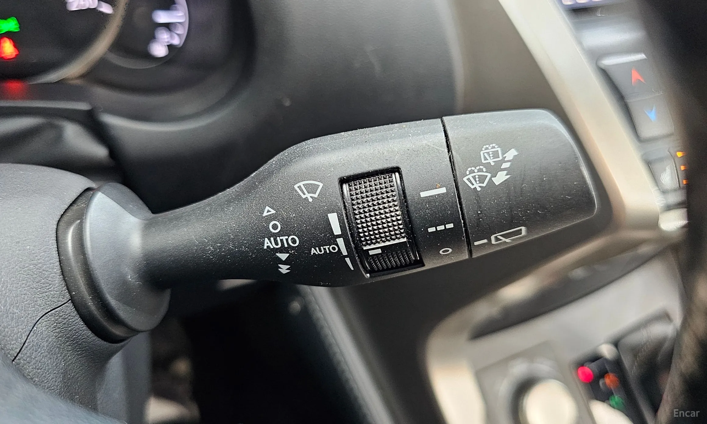 Lexus NX300h превью 16
