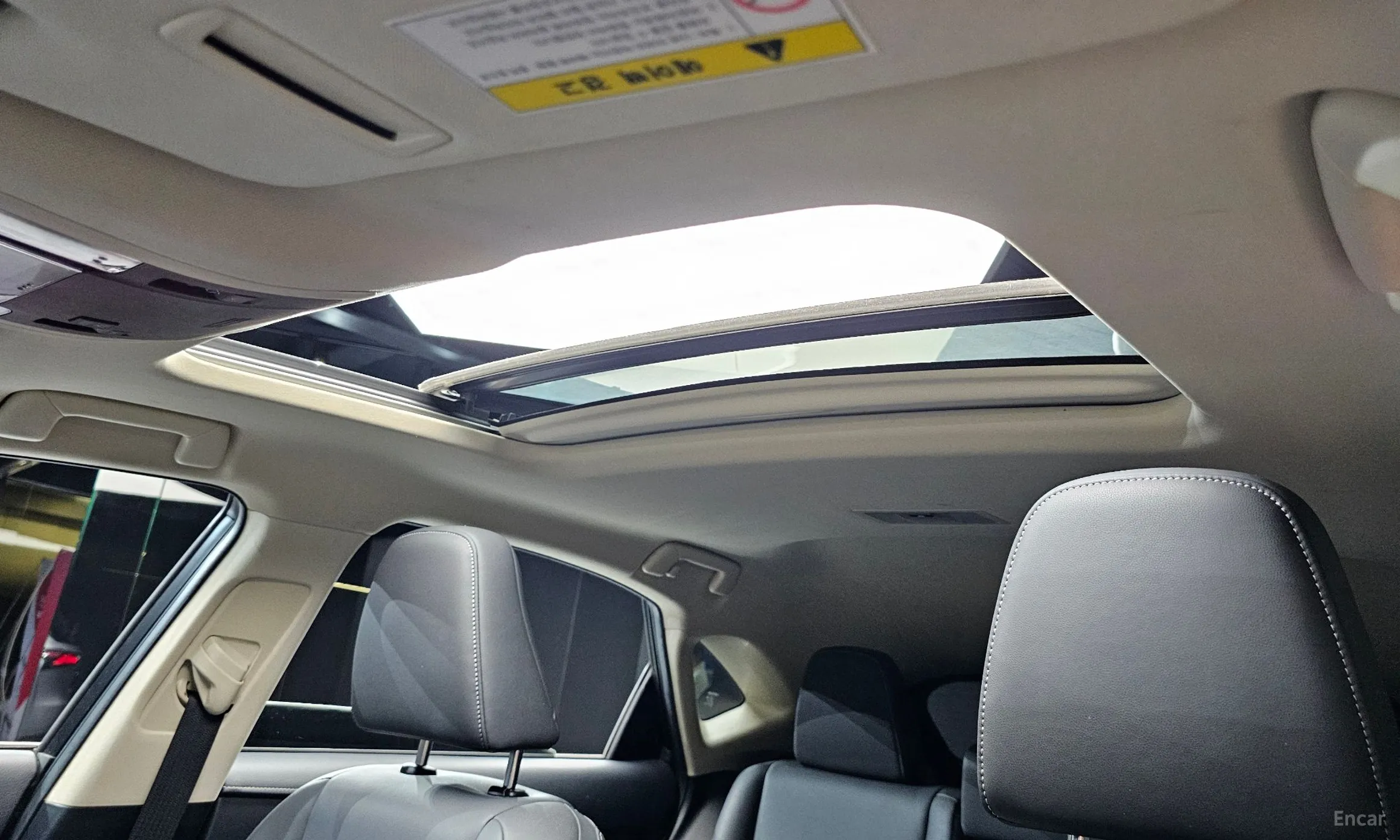 Lexus NX300h превью 19