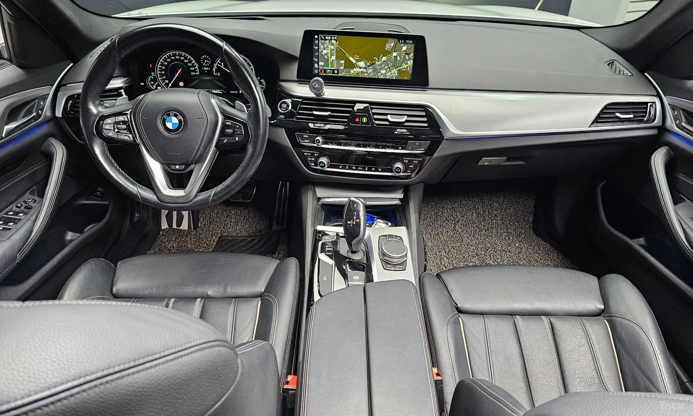 BMW 5 Series (G30) превью 4