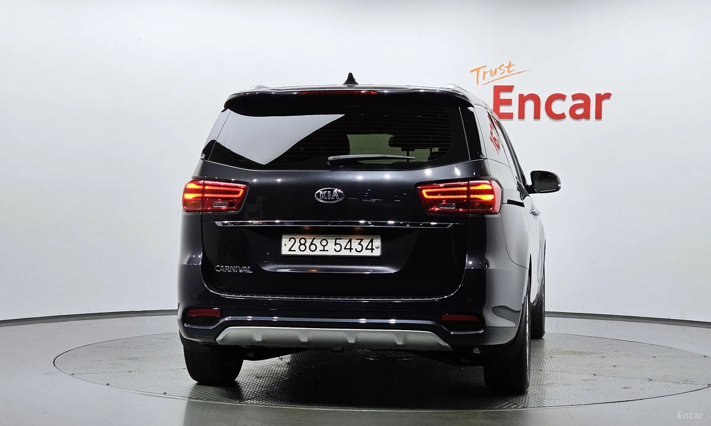 Kia Carnival превью 3