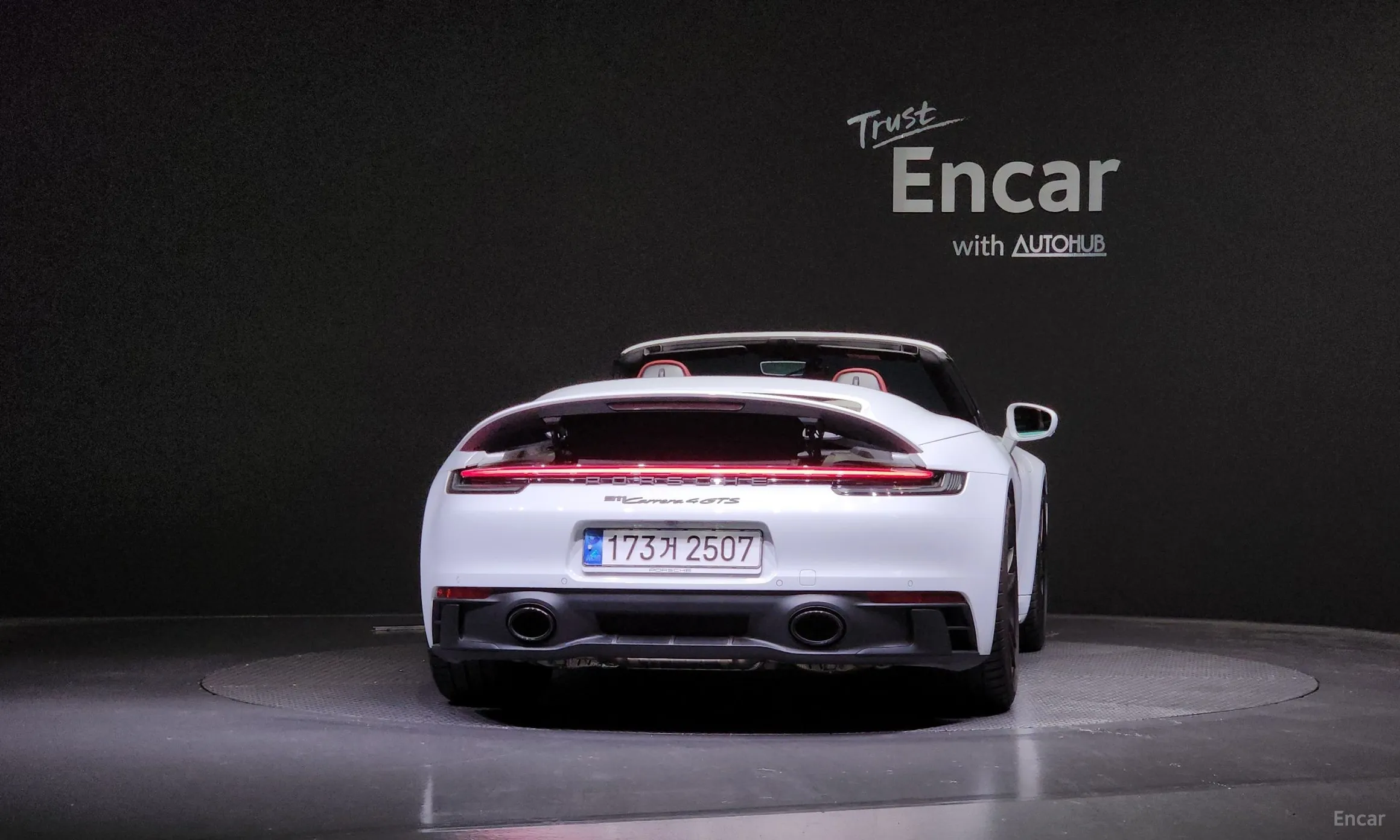 Porsche 911 (992) превью 3