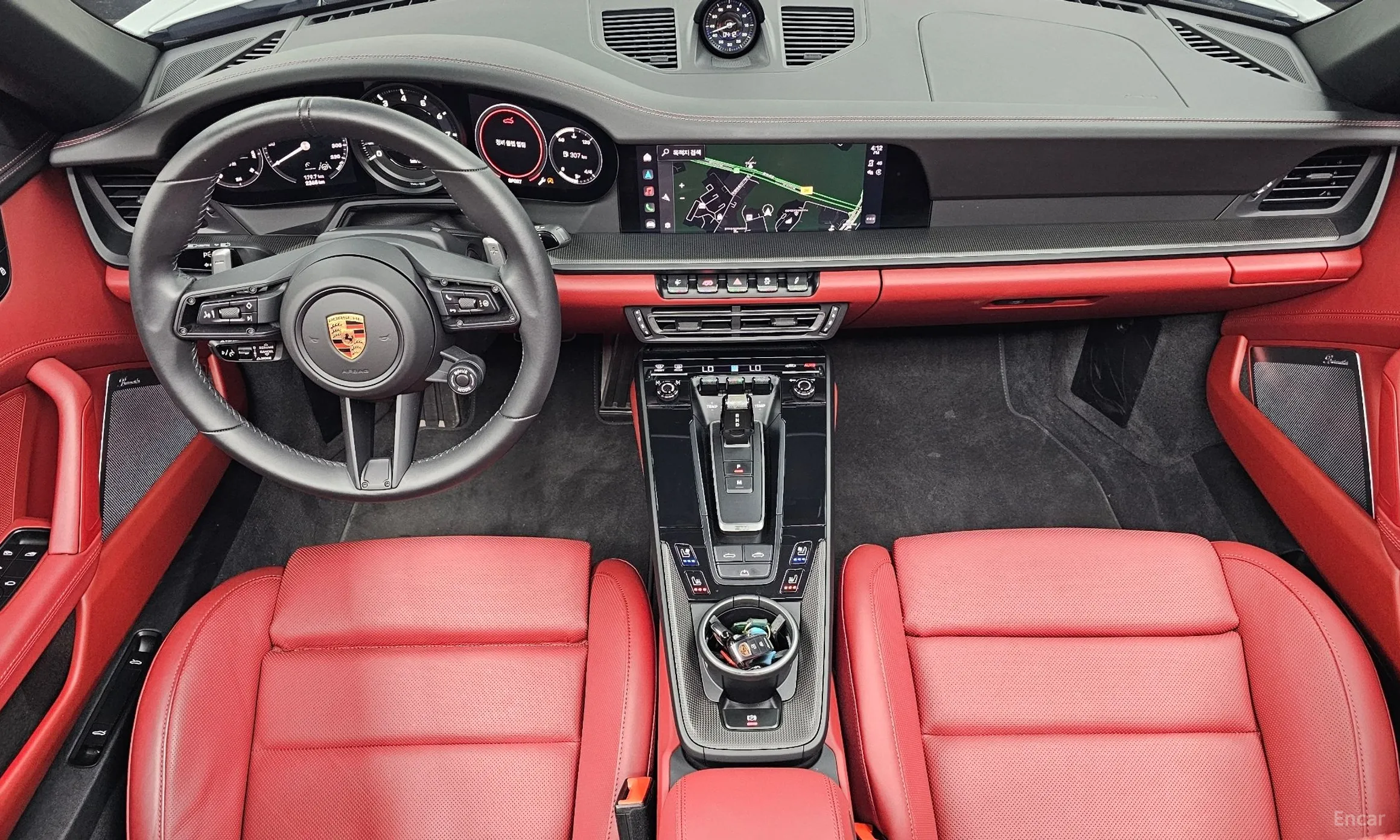 Porsche 911 (992) превью 4