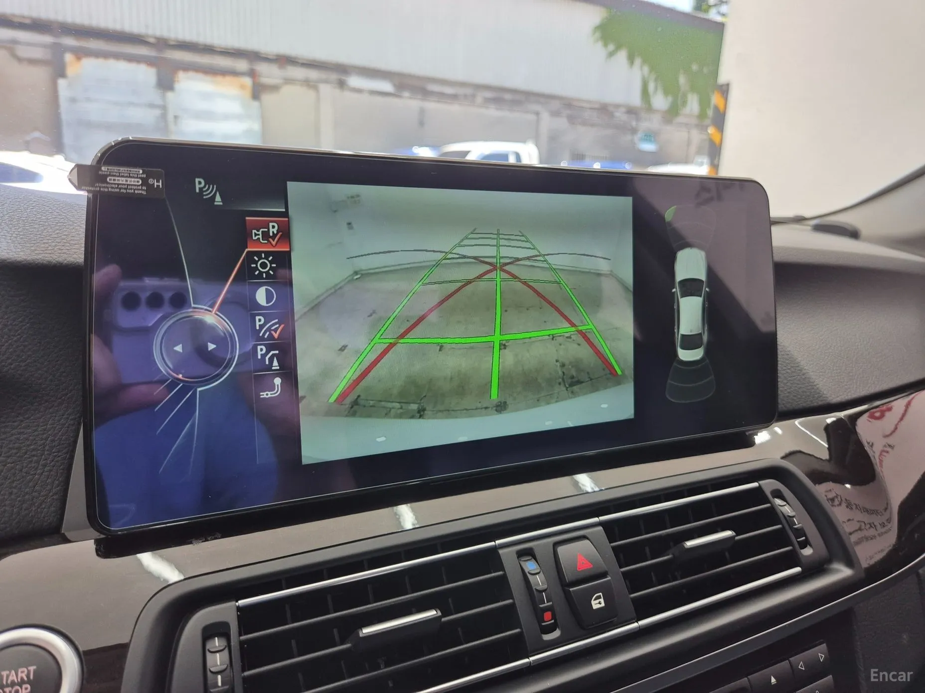BMW 5 Series (F10) превью 4