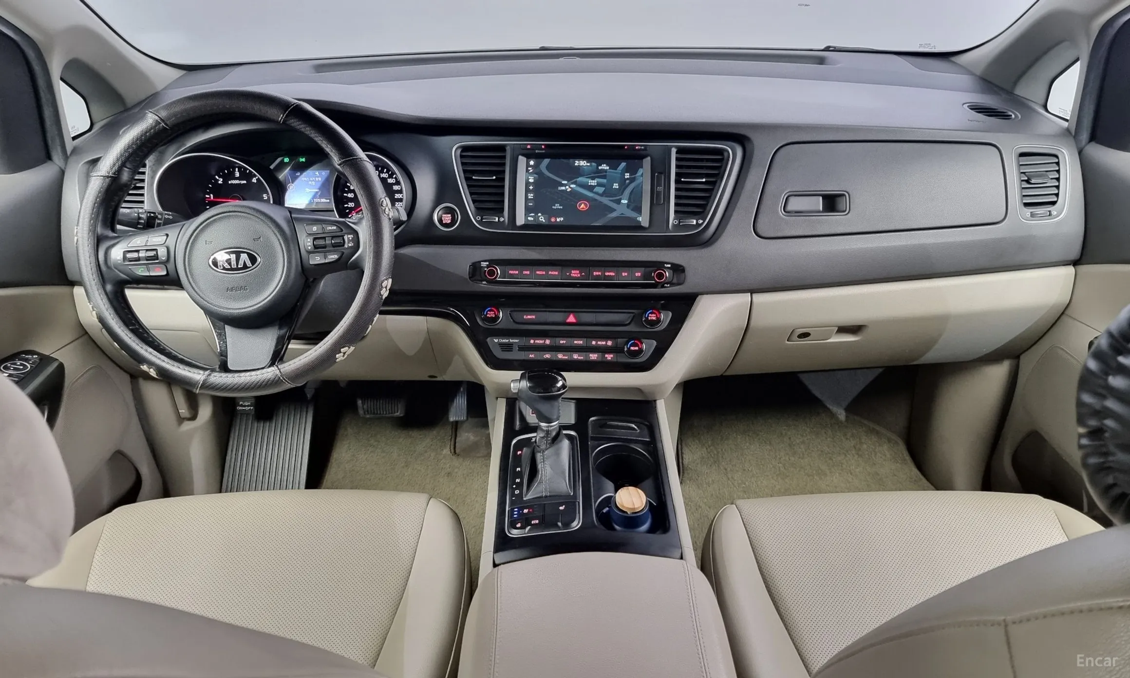Kia Carnival превью 4
