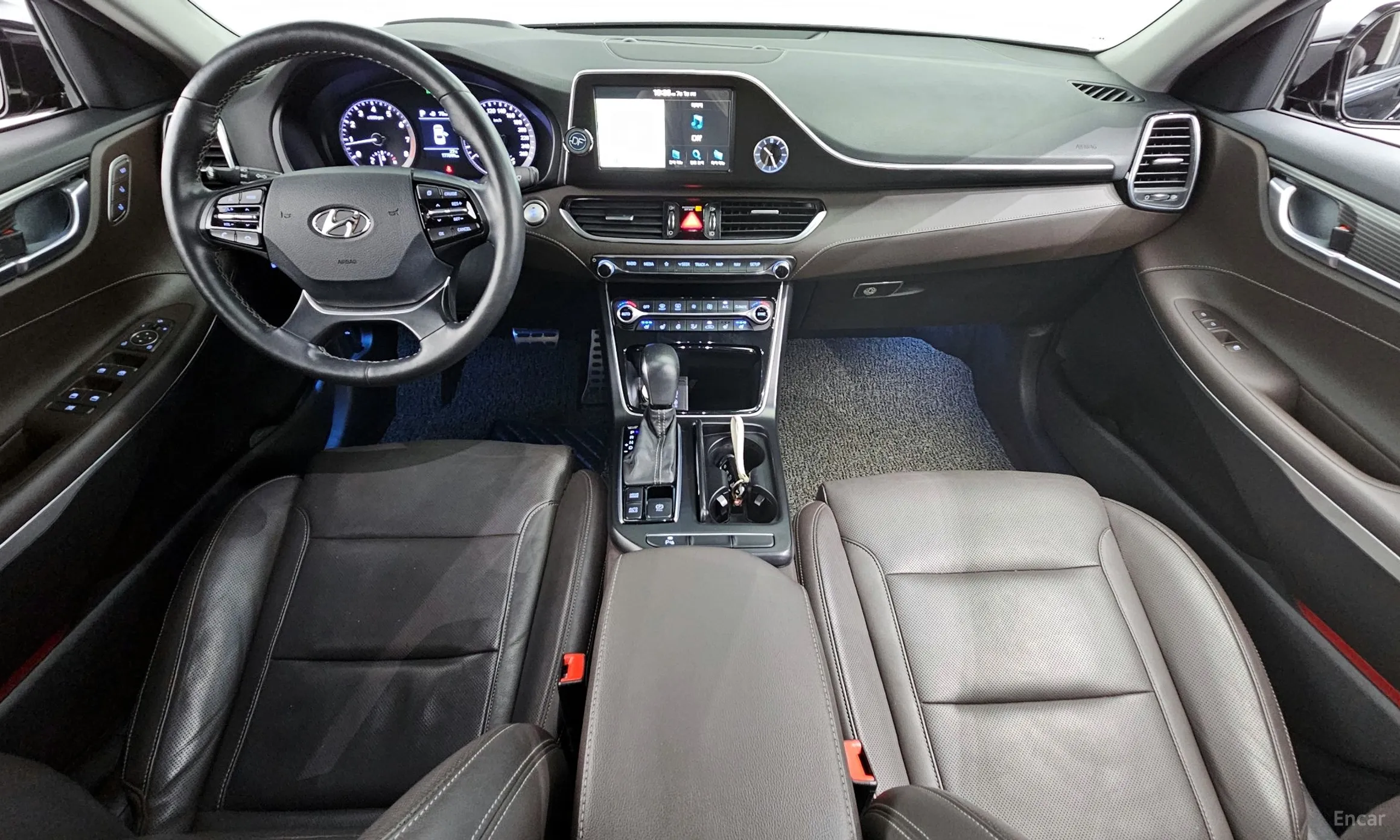 Hyundai Grandeur IG превью 4