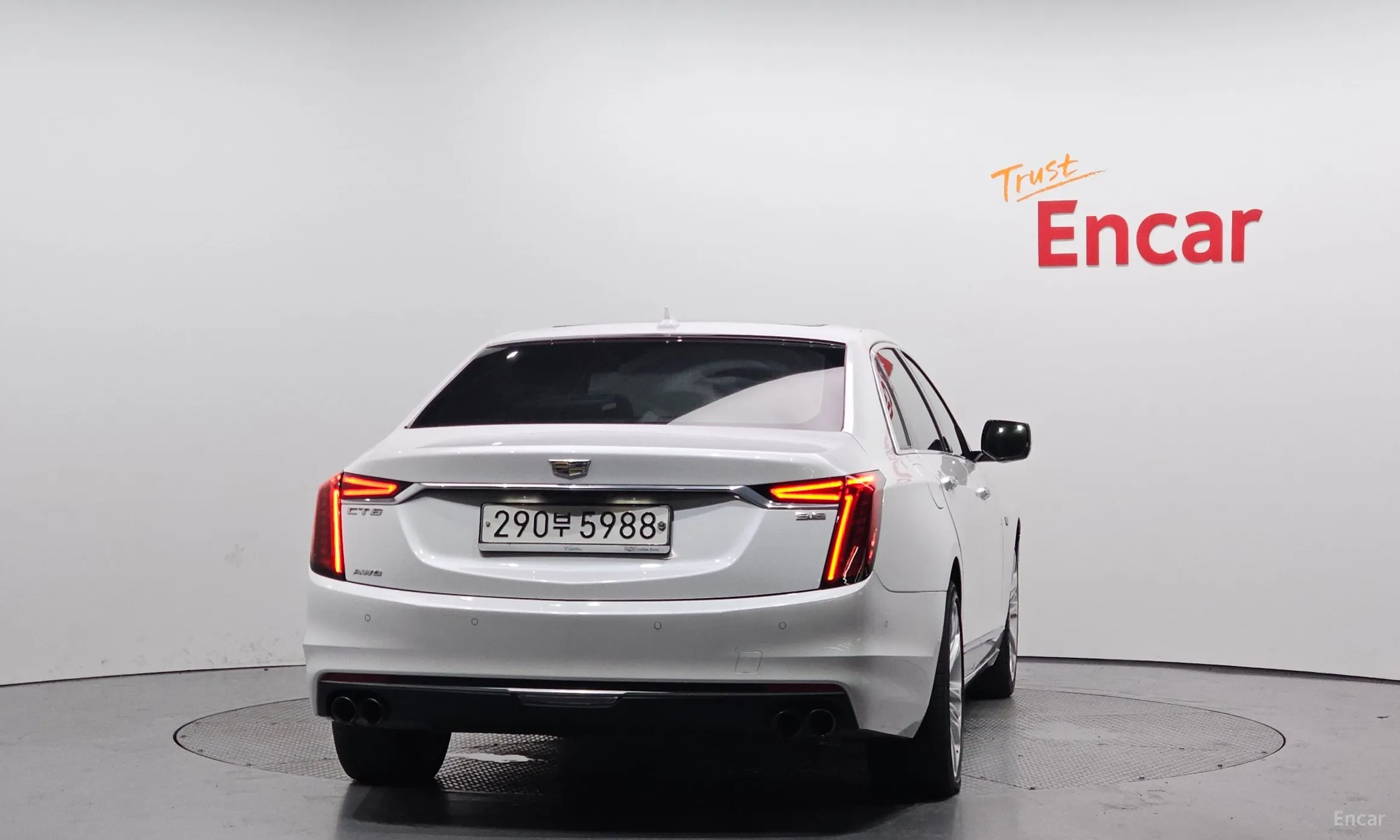 Cadillac CT6 превью 4