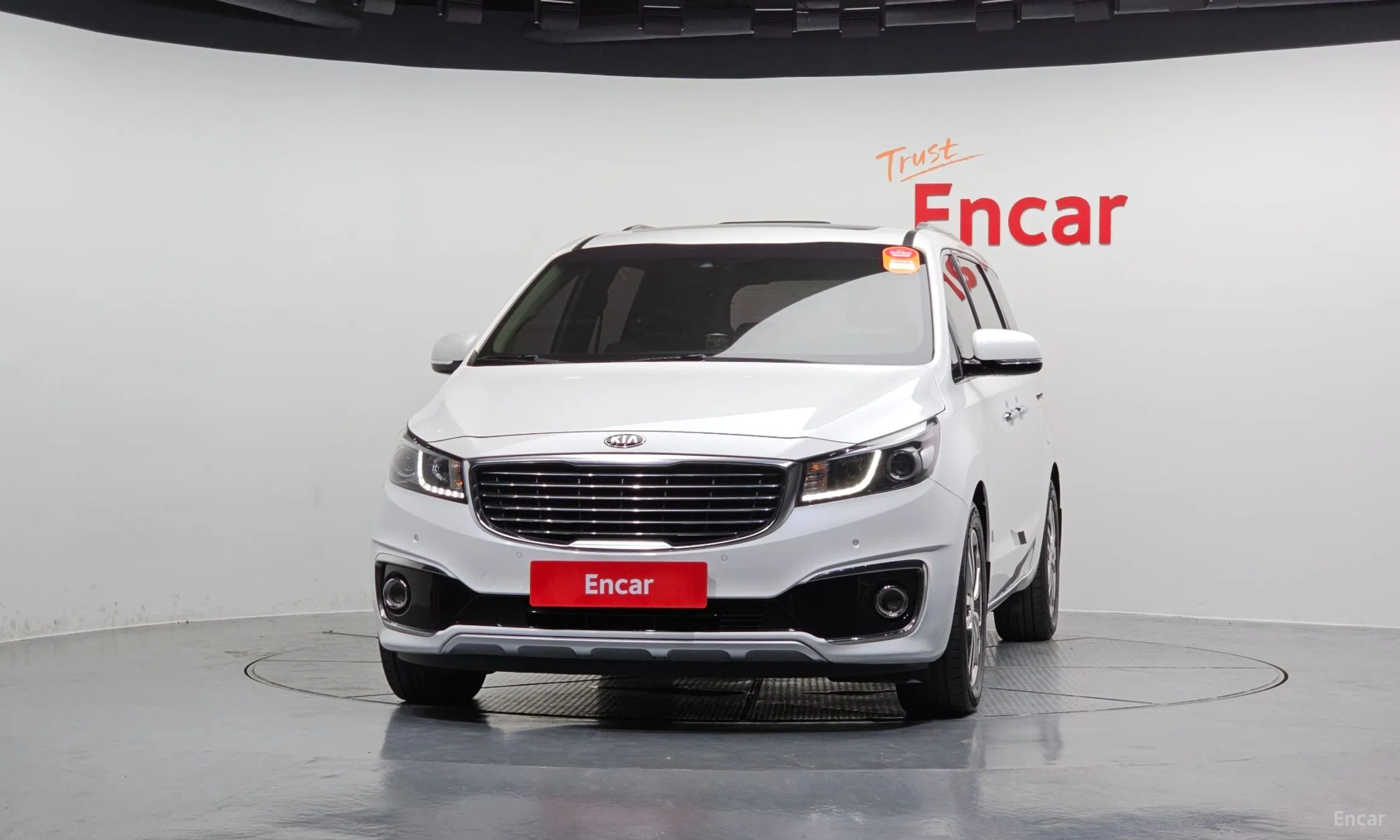Kia Carnival превью 2