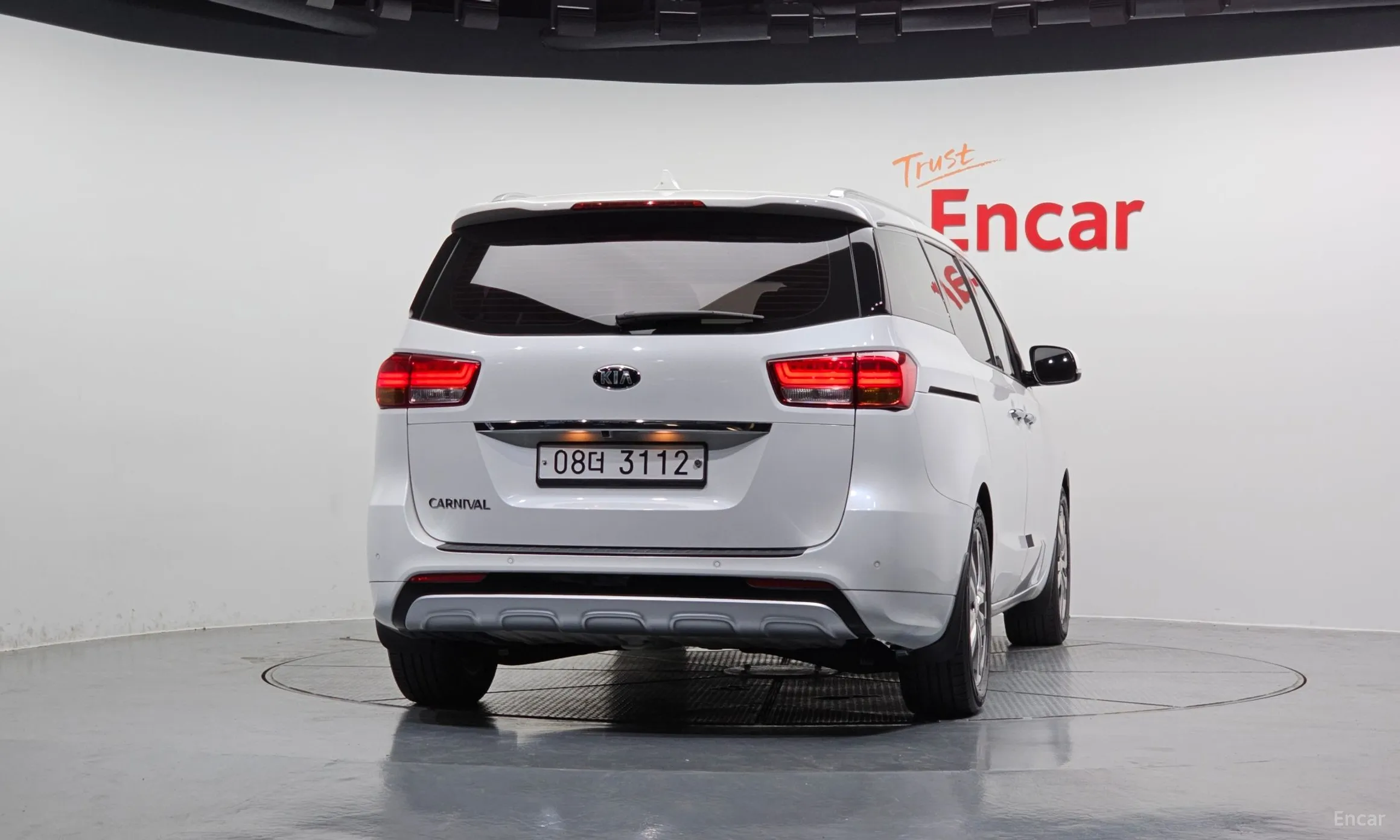 Kia Carnival превью 3