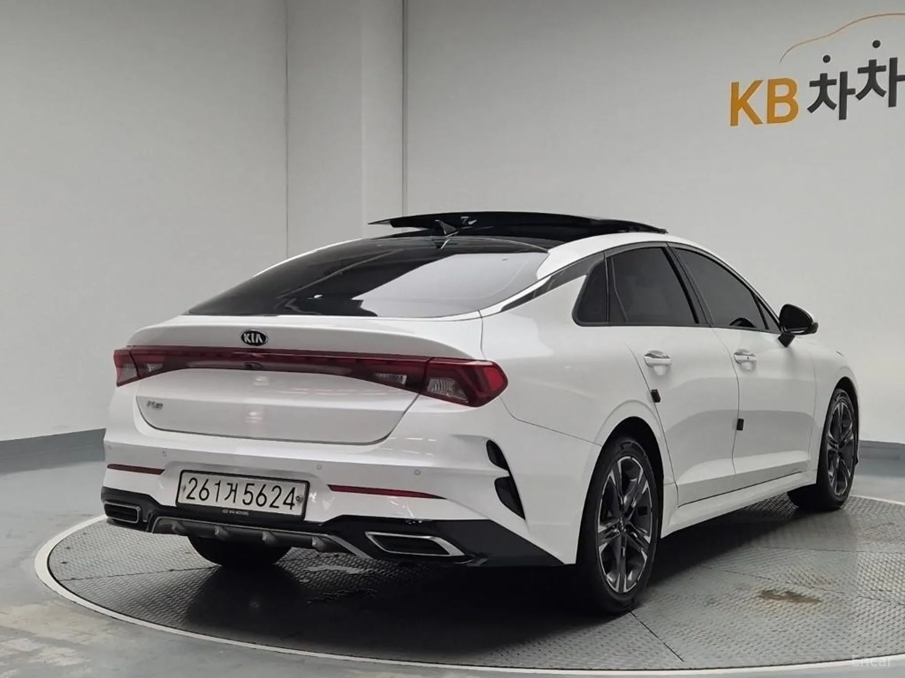 Kia K5 3rd Generation превью 3