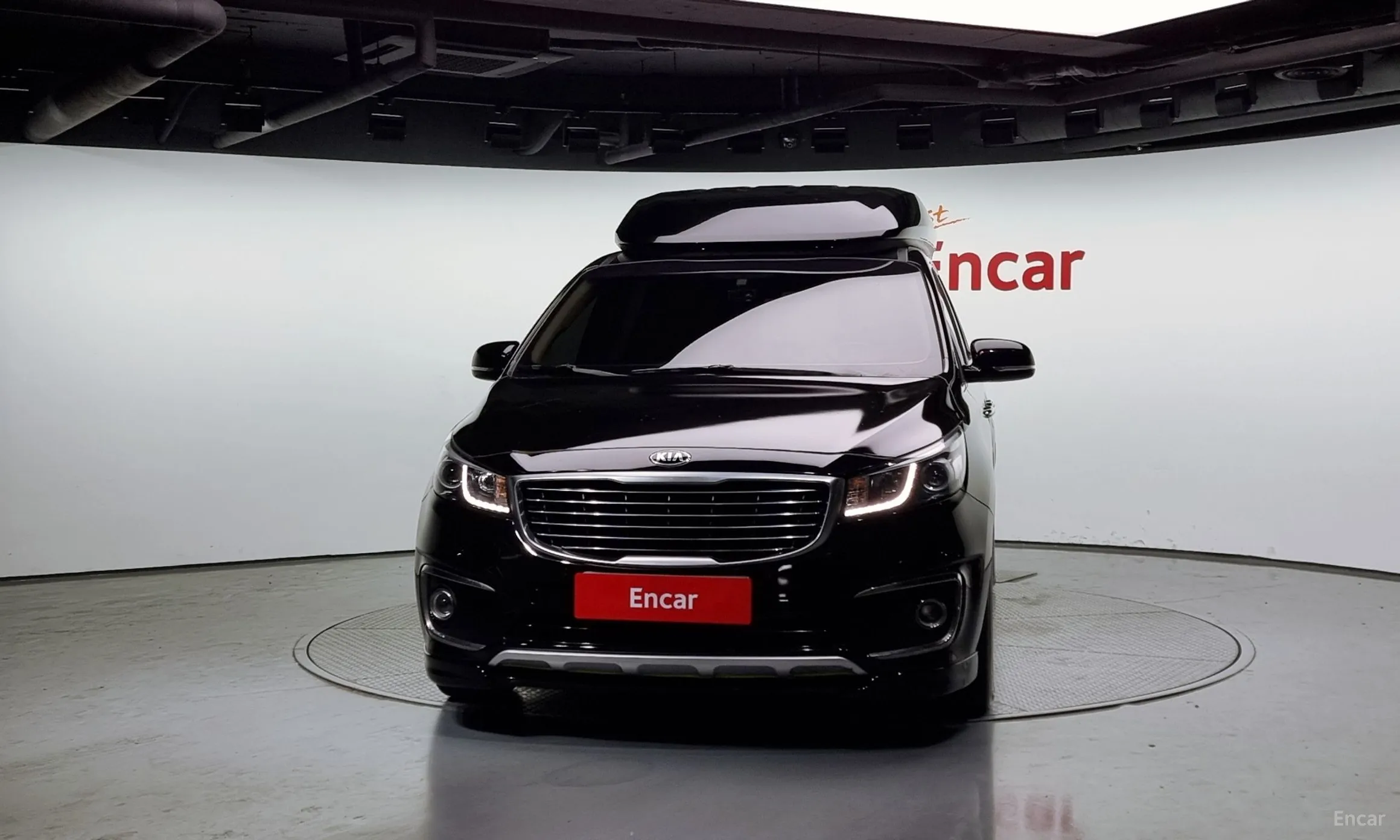 Kia Carnival превью 2