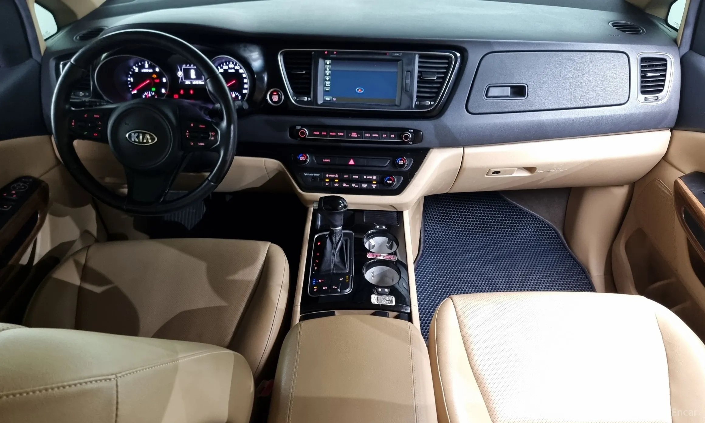 Kia Carnival превью 4