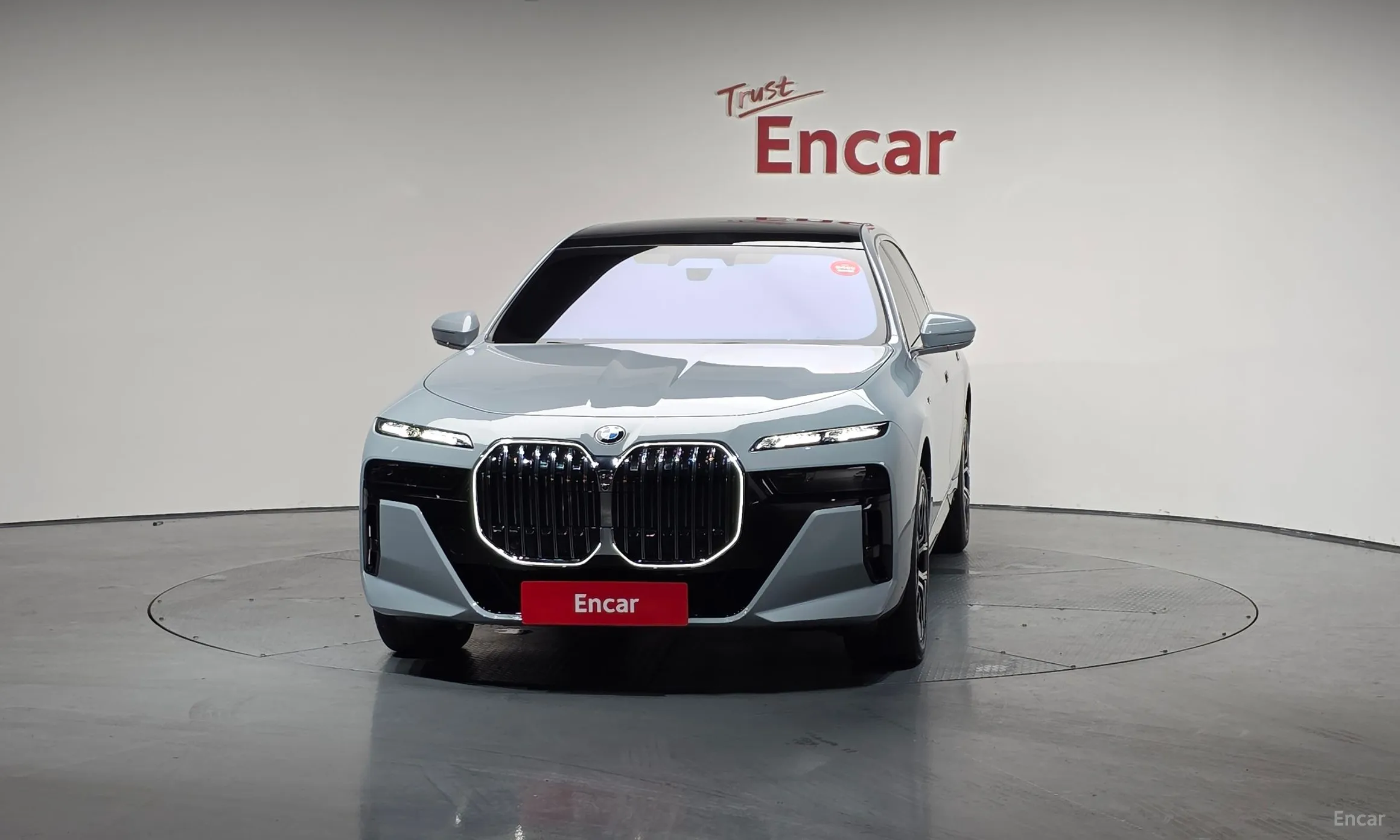 BMW 7 Series (G70) превью 2