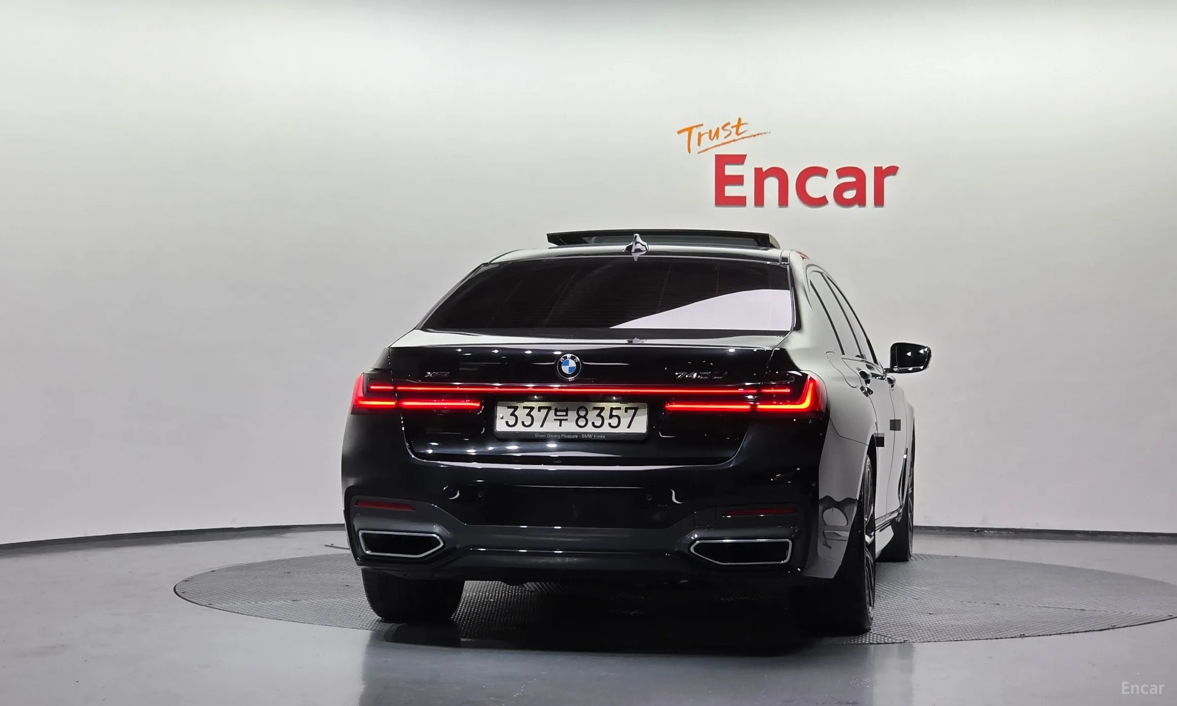 BMW 7 Series (G11) превью 3