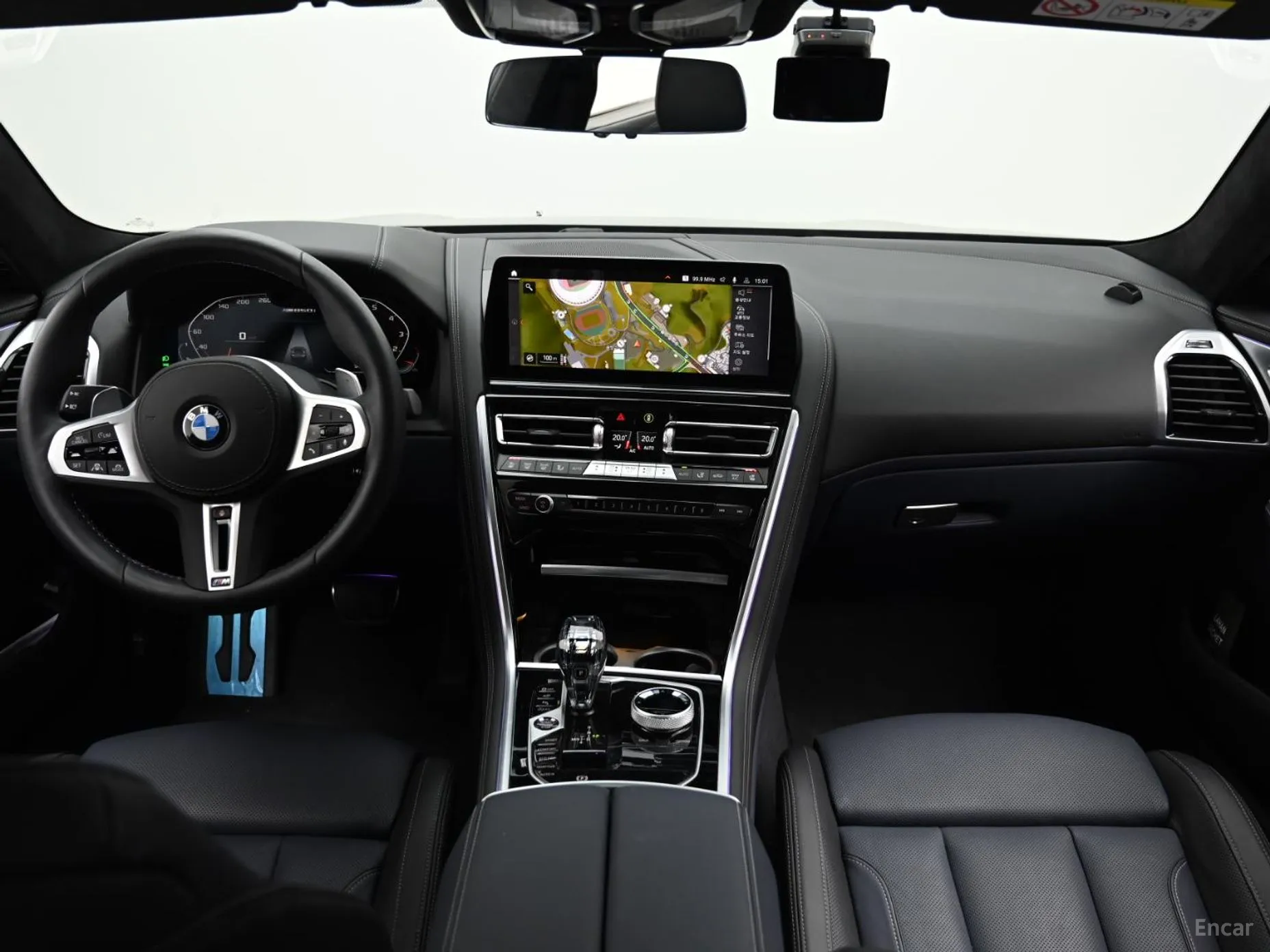 BMW 8-series (G15) превью 4
