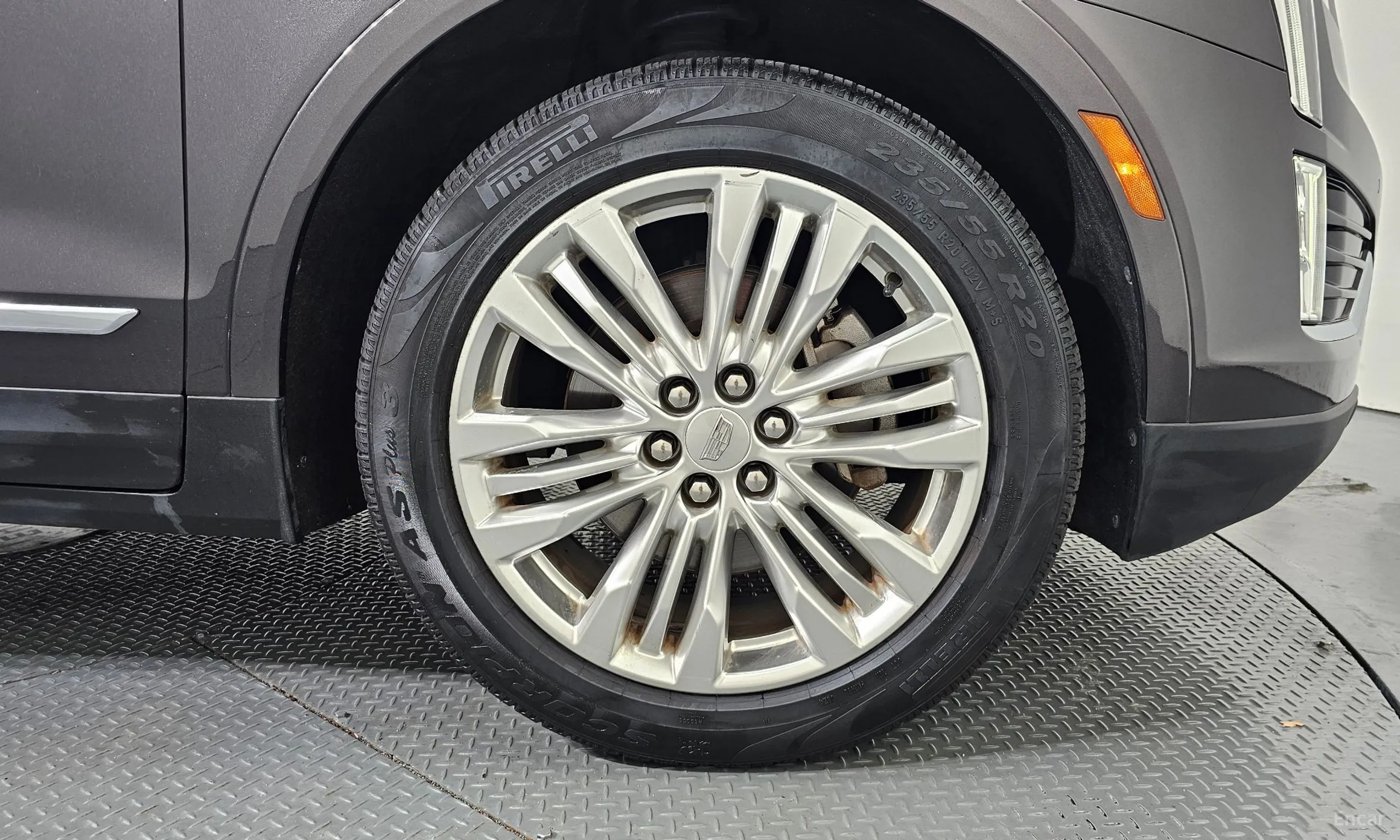 Cadillac XT5 превью 5