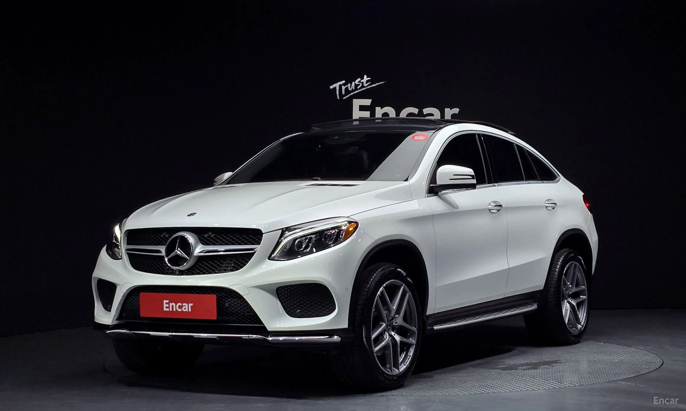 Mercedes Benz GLE-Class W166