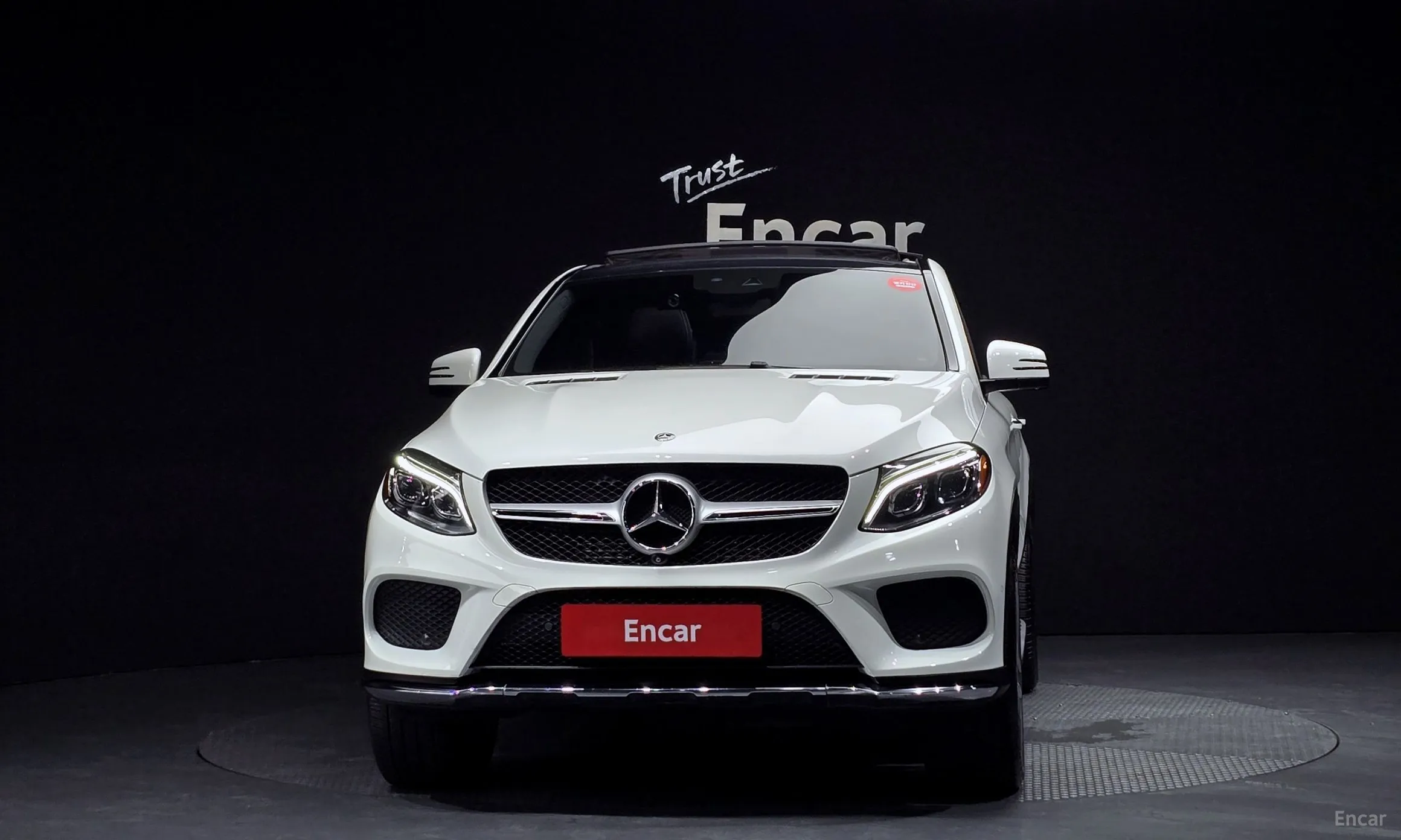 Mercedes Benz GLE-Class W166