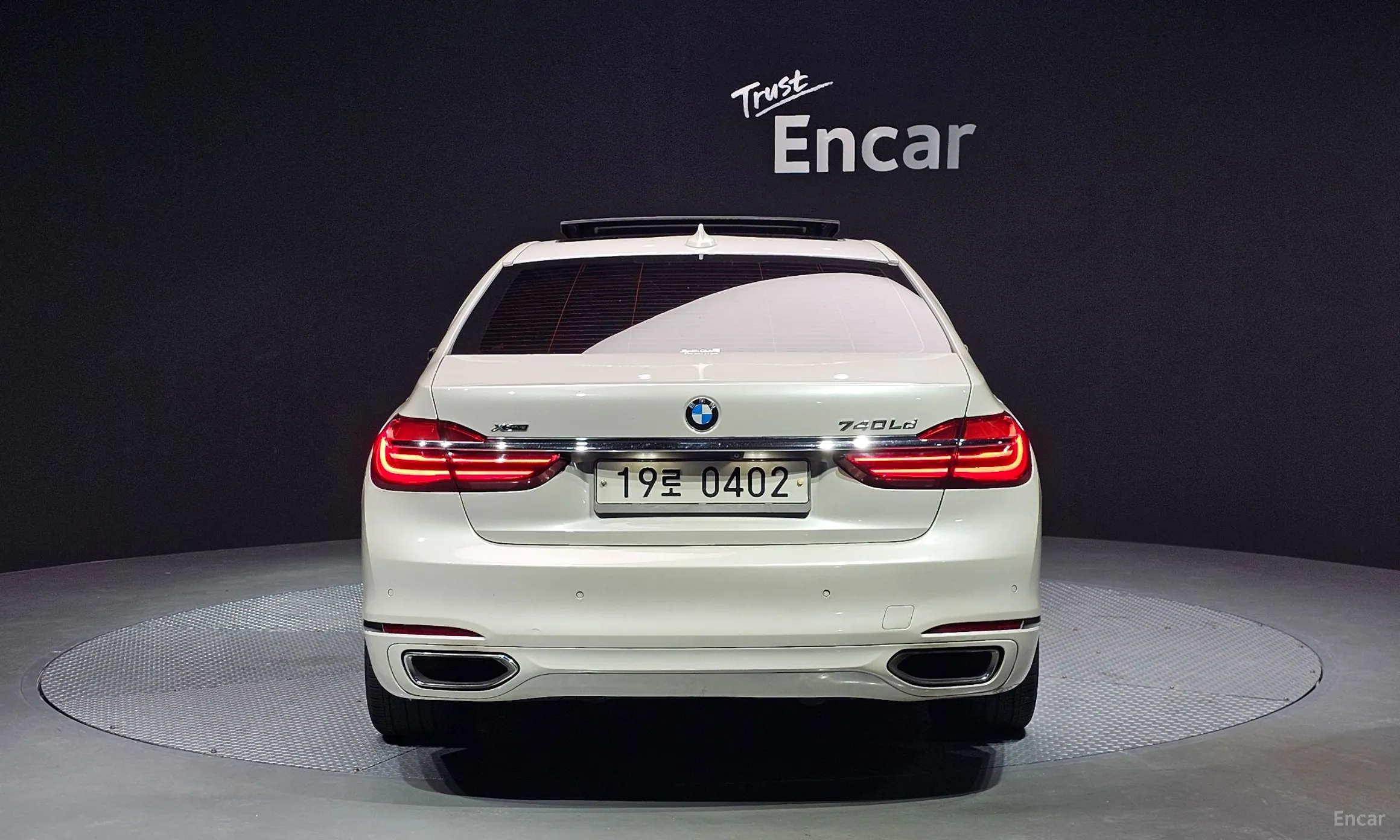 BMW 7 Series (G11) превью 3
