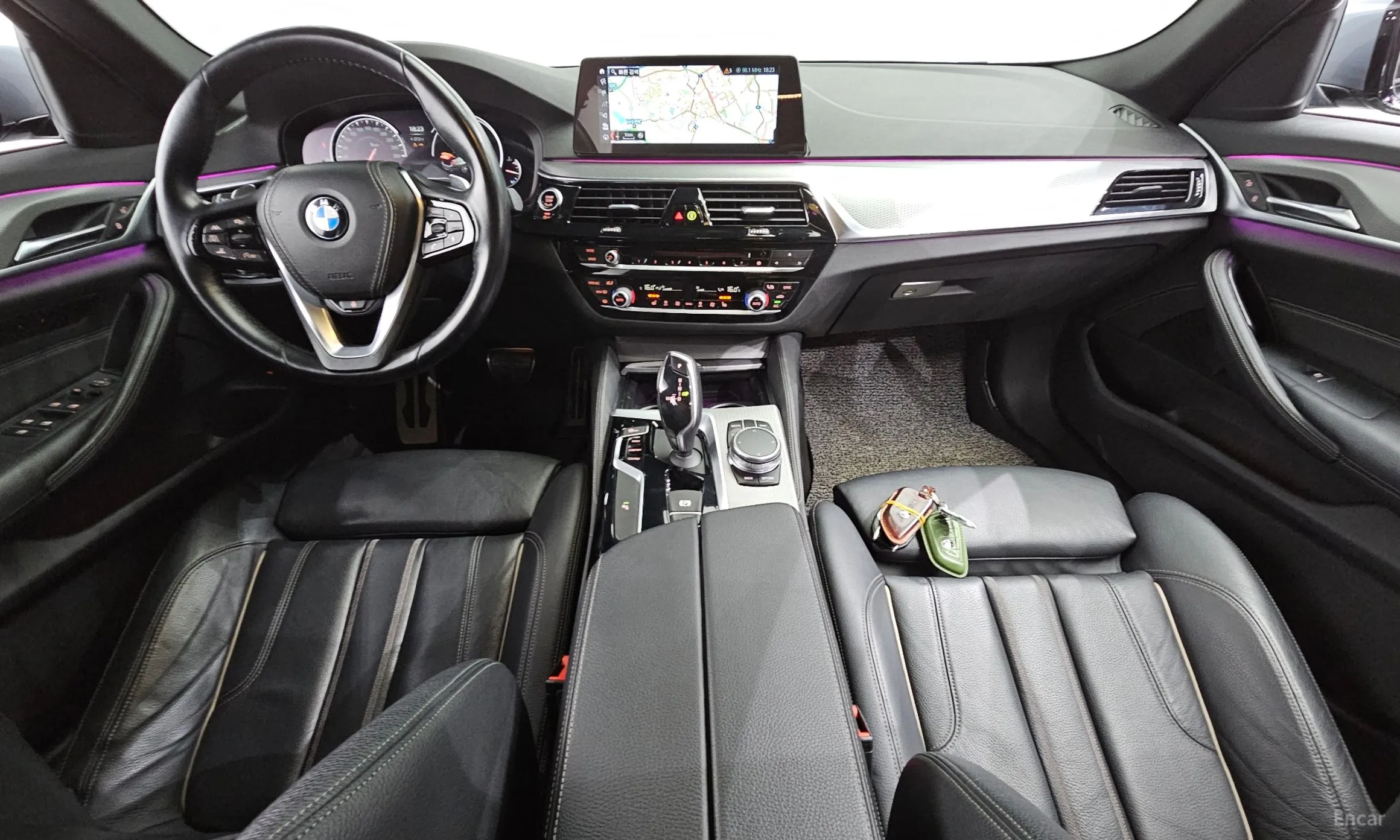 BMW 5 Series (G30) превью 4