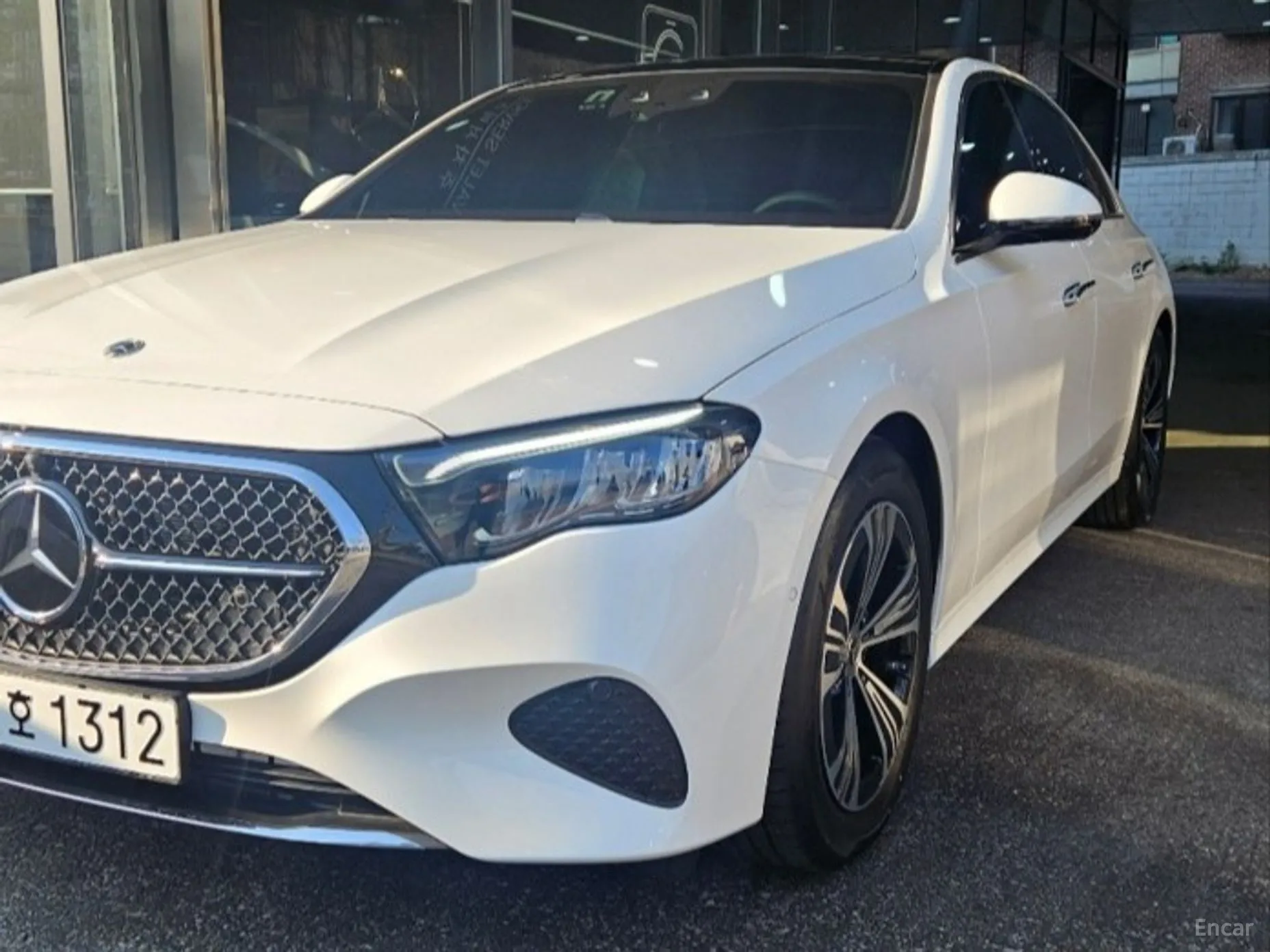 E-Class W214