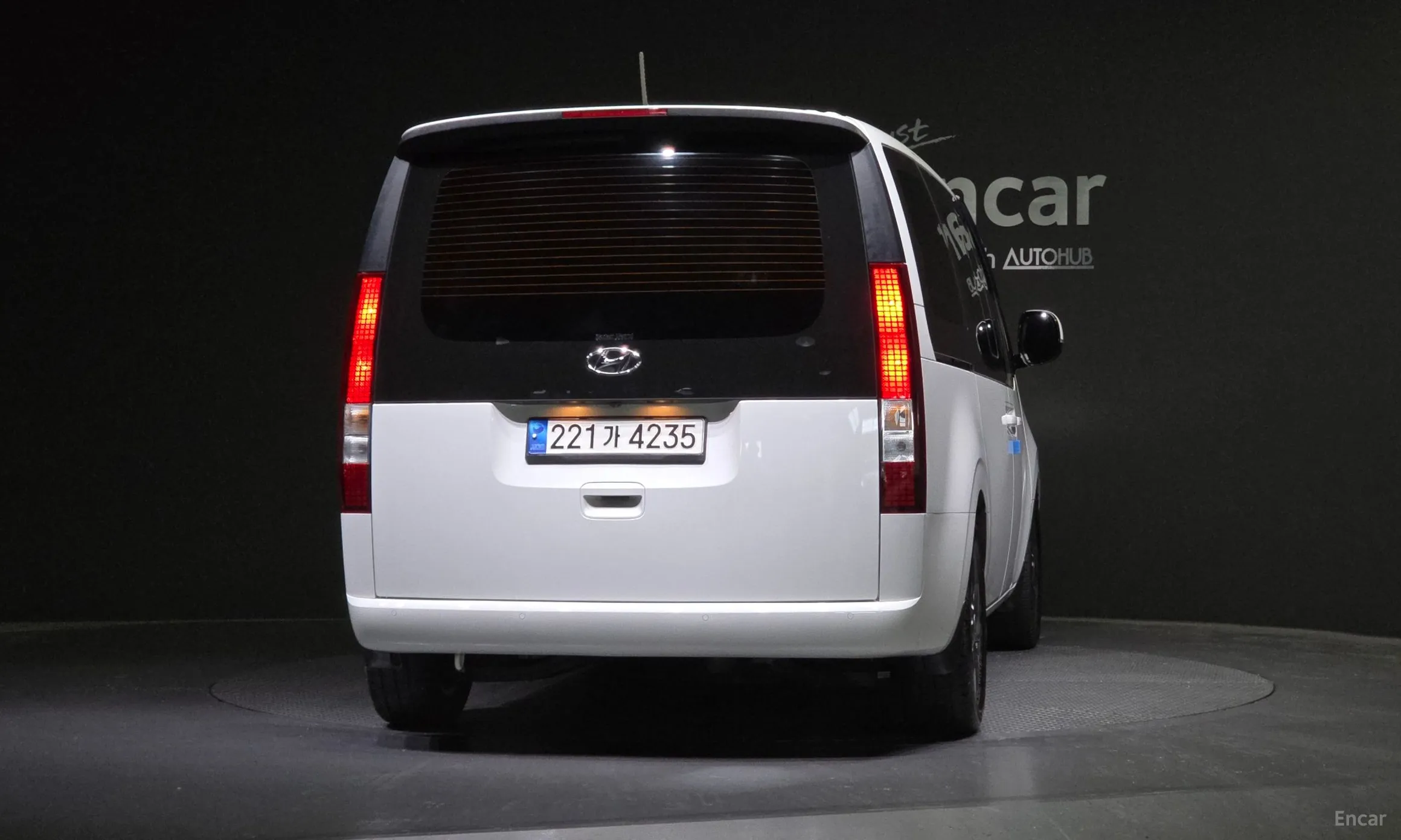 Hyundai Staria превью 3