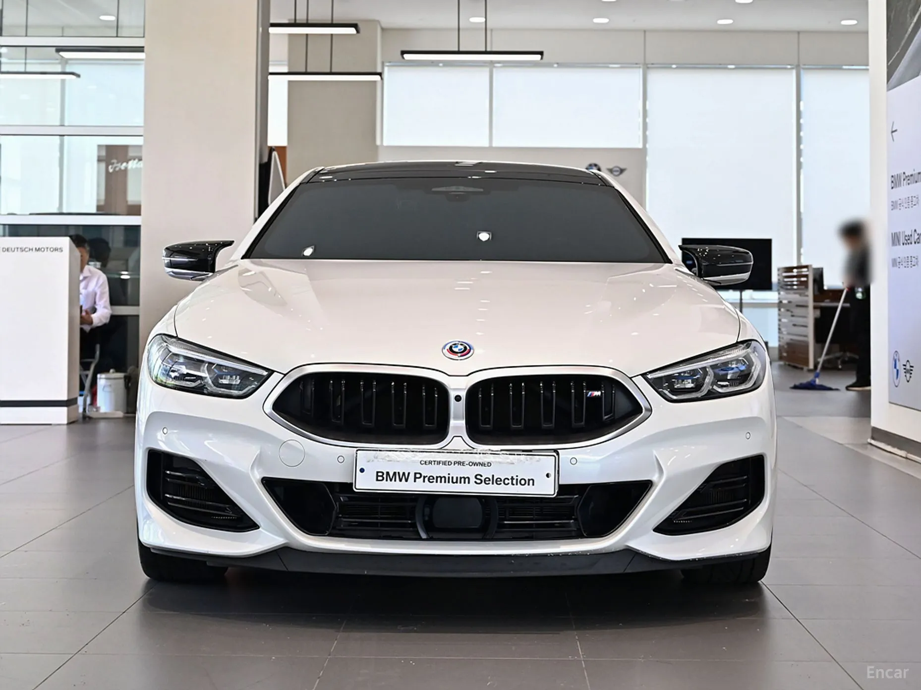BMW 8-series (G15)