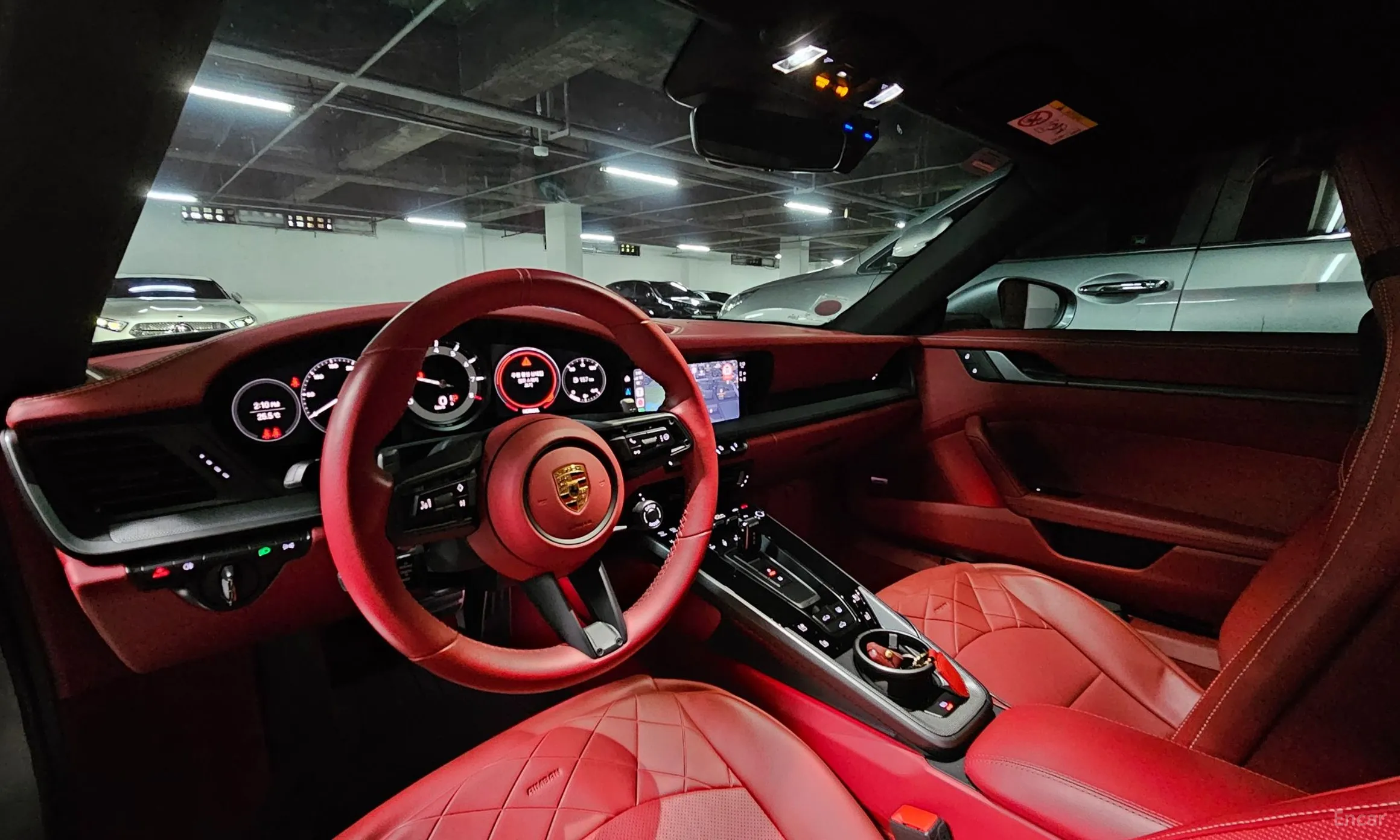 Porsche 911 (992) превью 4
