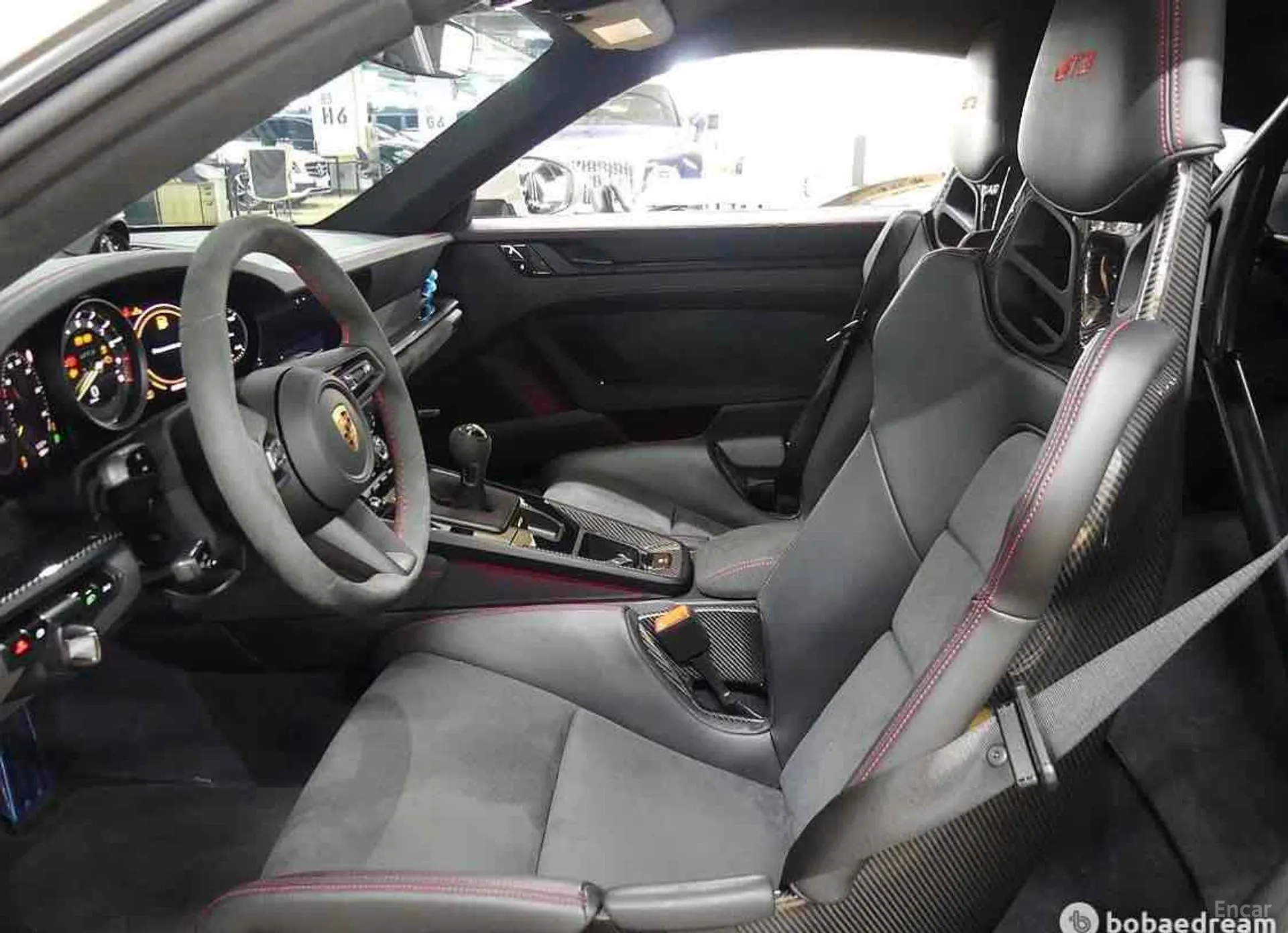 Porsche 911 (992) превью 4
