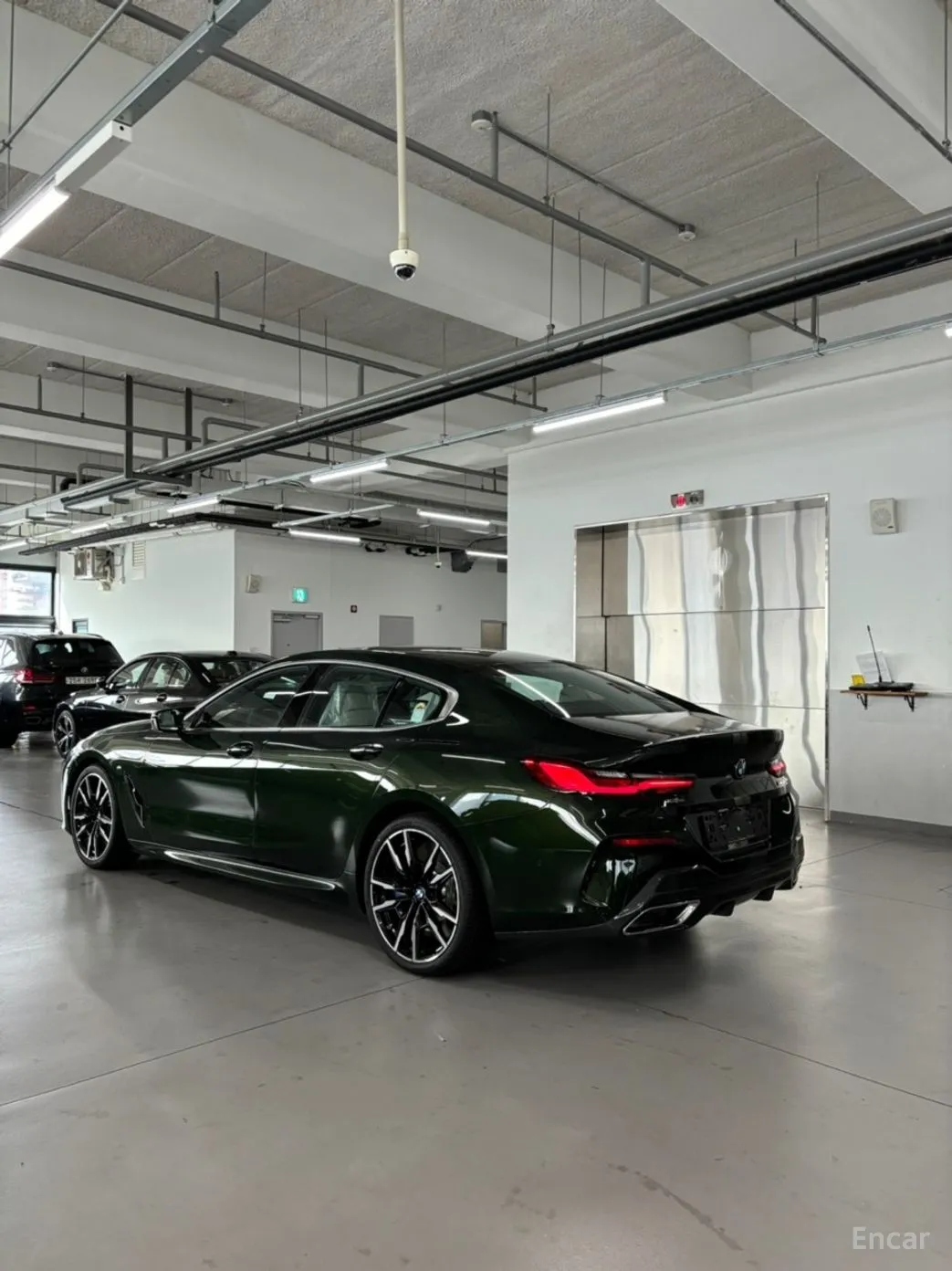 BMW 8-series (G15)