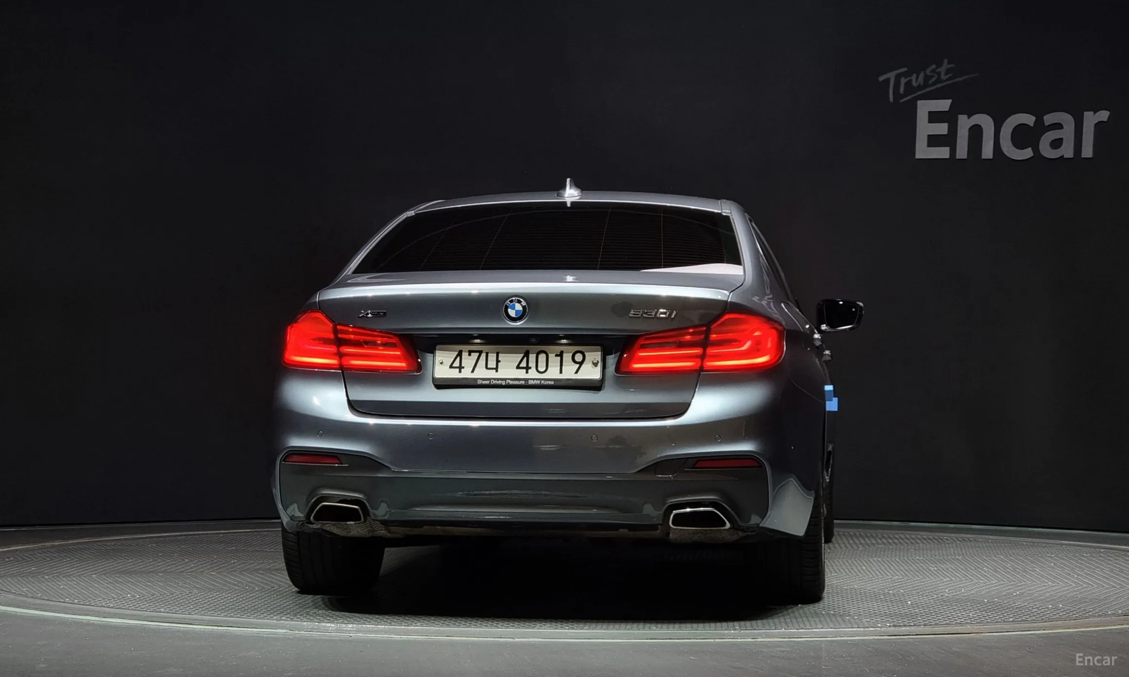 BMW 5 Series (G30) превью 3