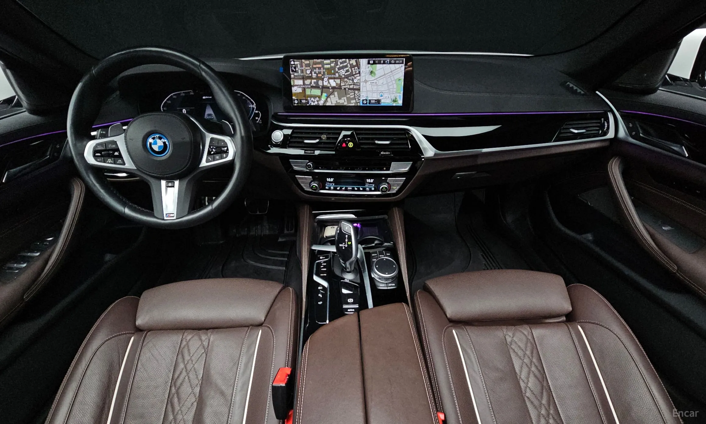 BMW 5 Series (G30) превью 4