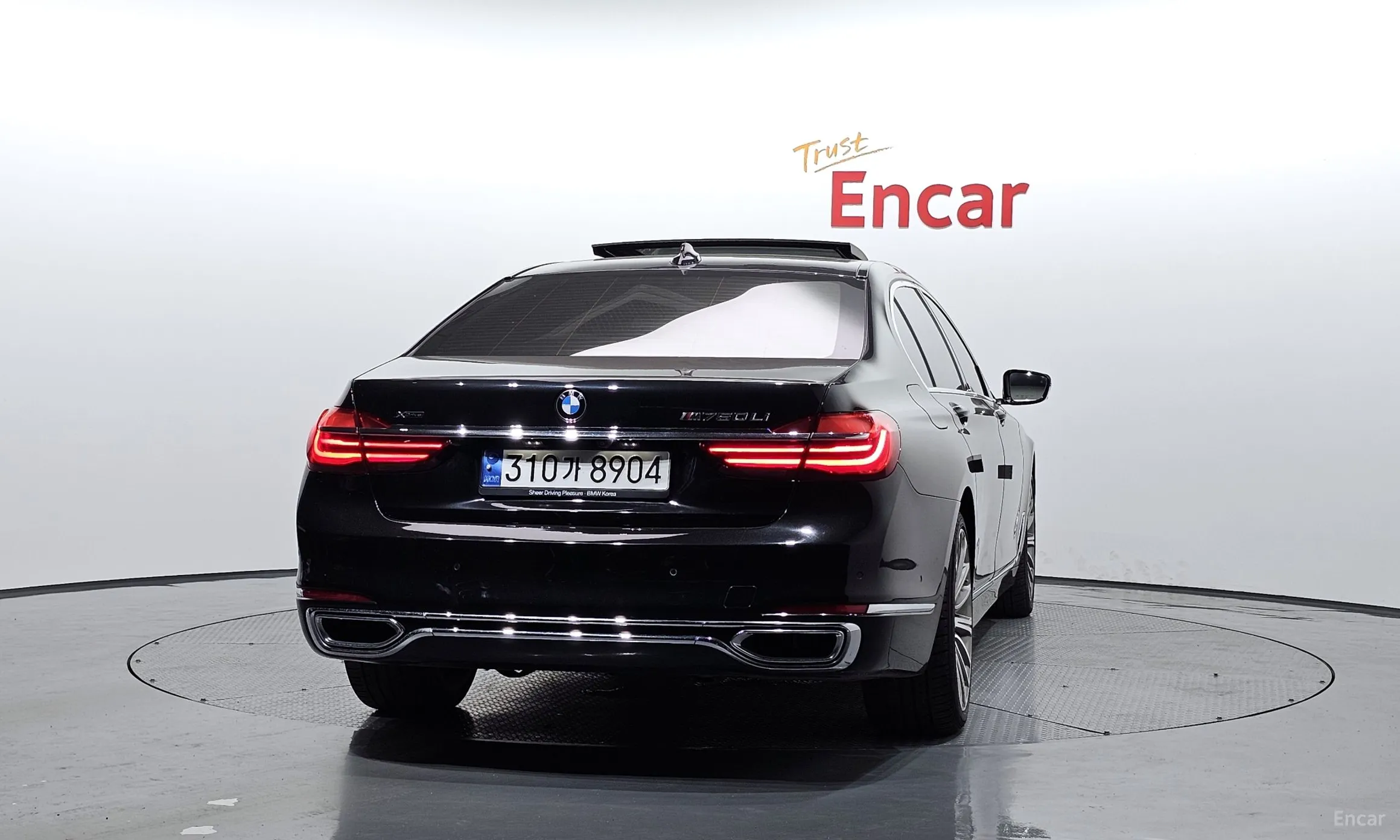 BMW 7 Series (G11) превью 3