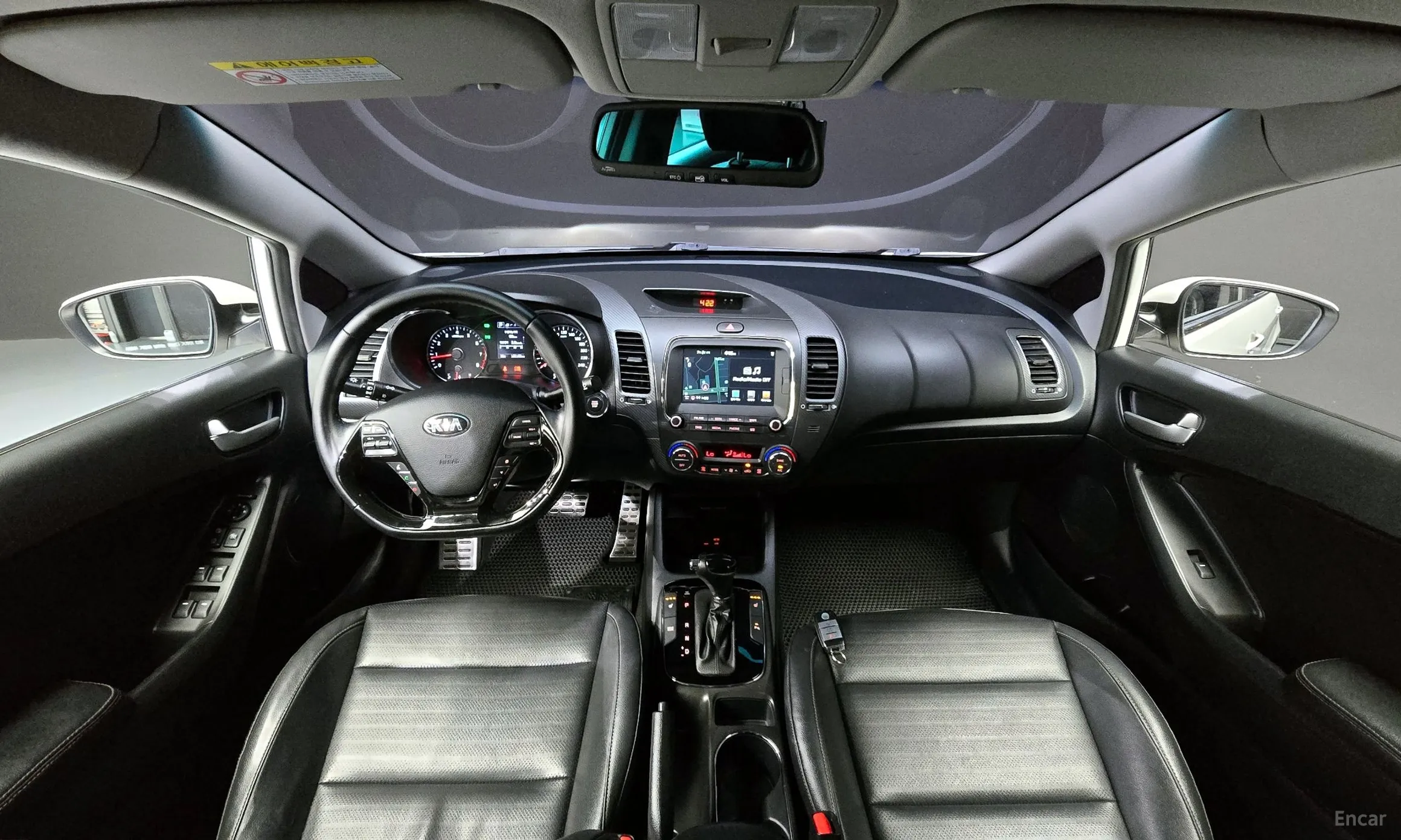 Kia K3 превью 4