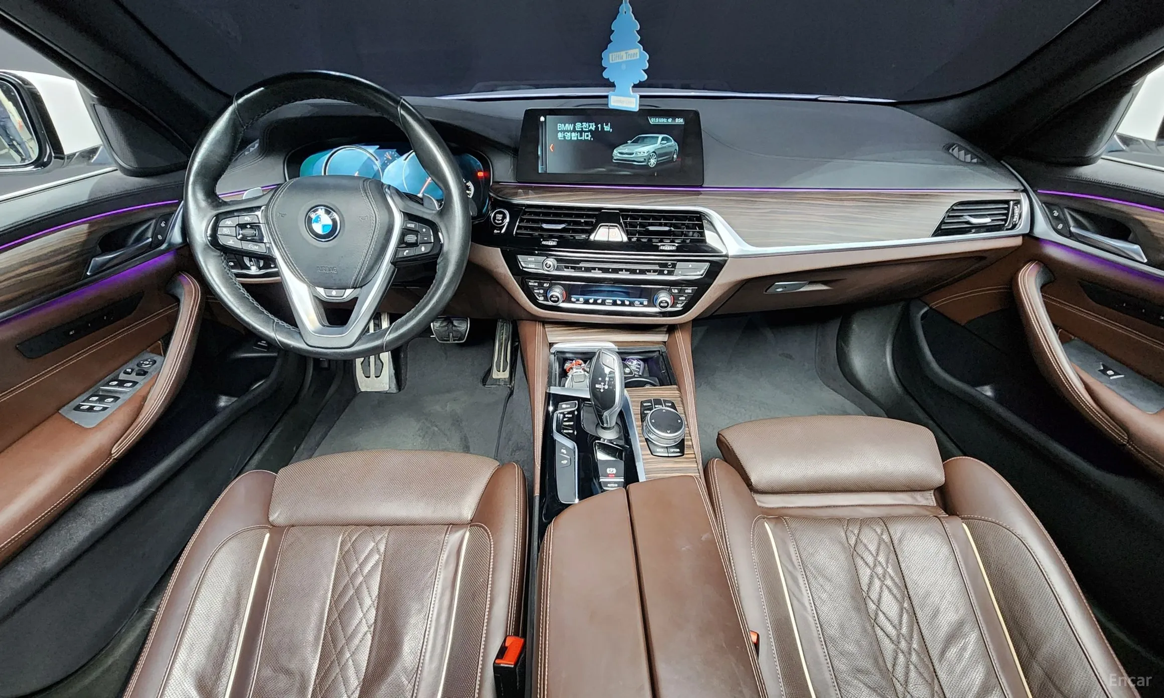 BMW 5 Series (G30) превью 4