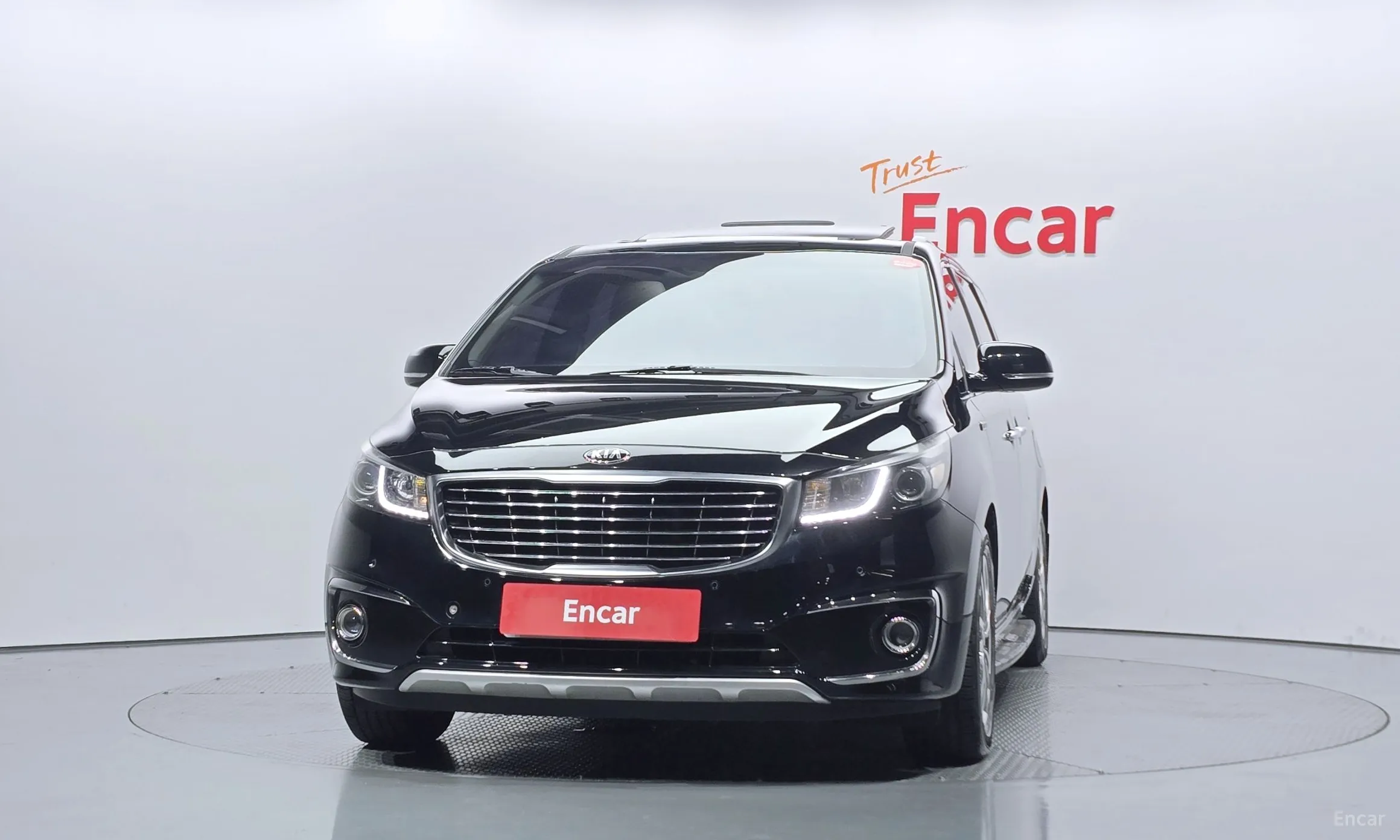 Kia Carnival превью 2