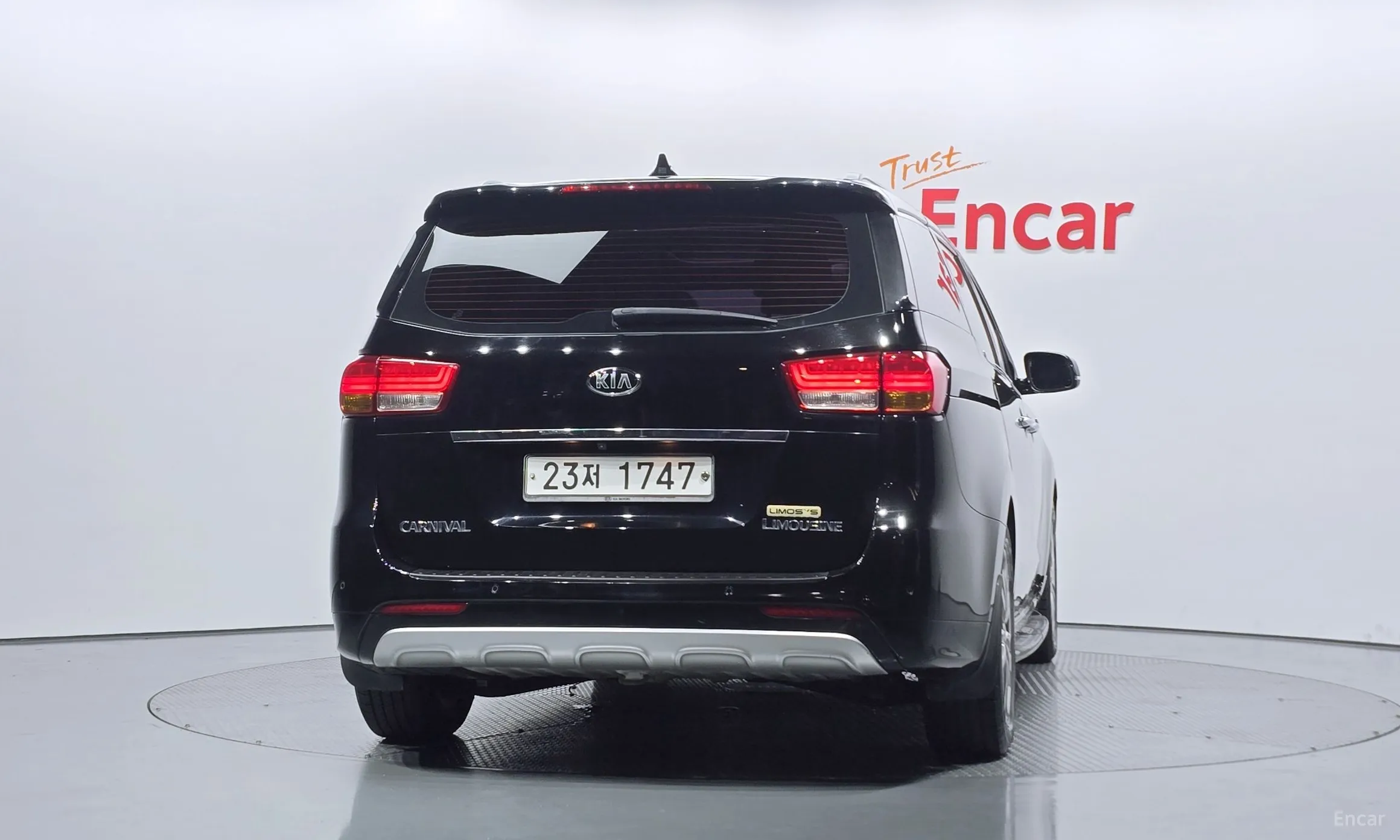 Kia Carnival превью 3